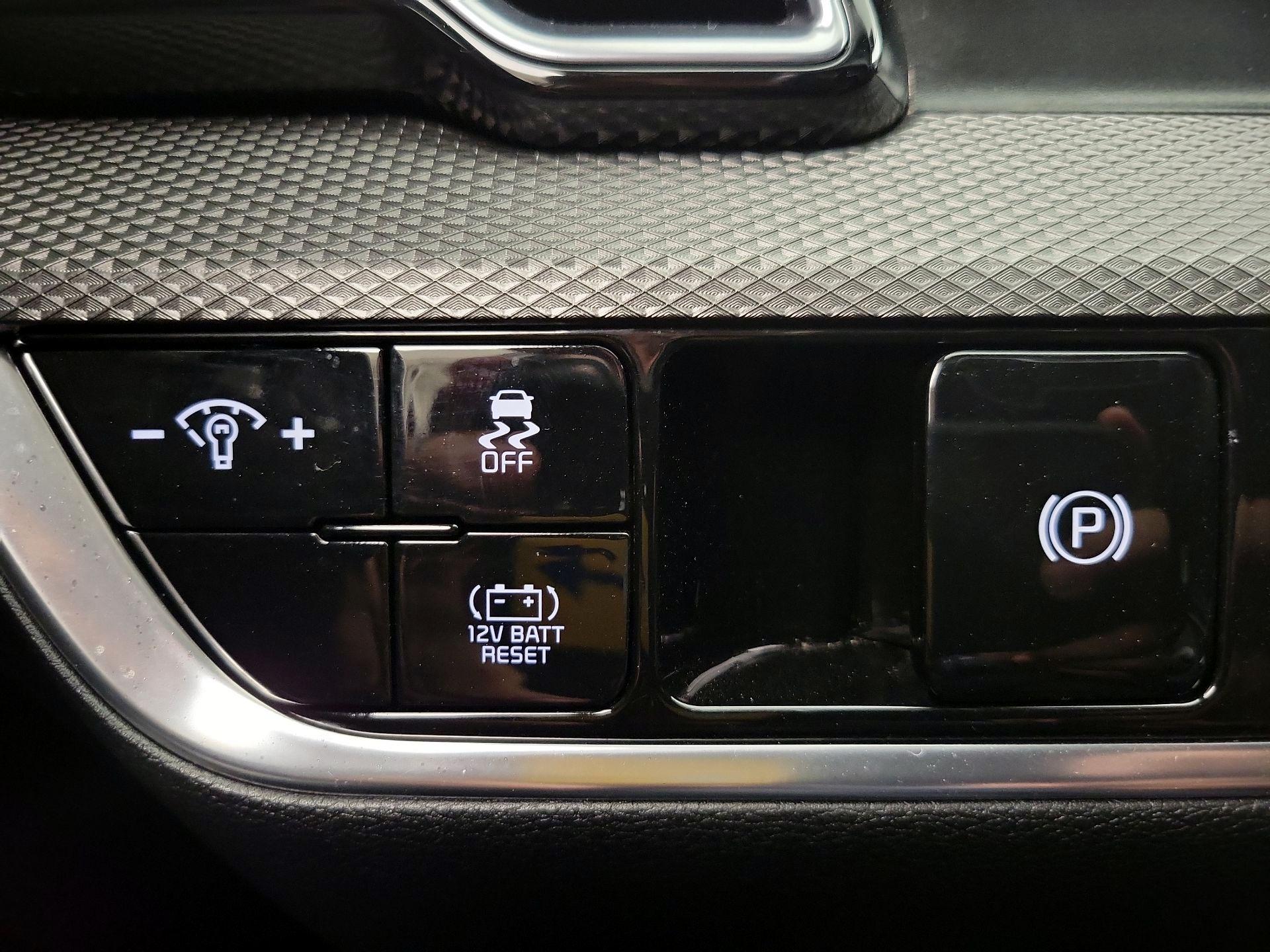 Thumbnail: 2023 Kia Sportage - 13