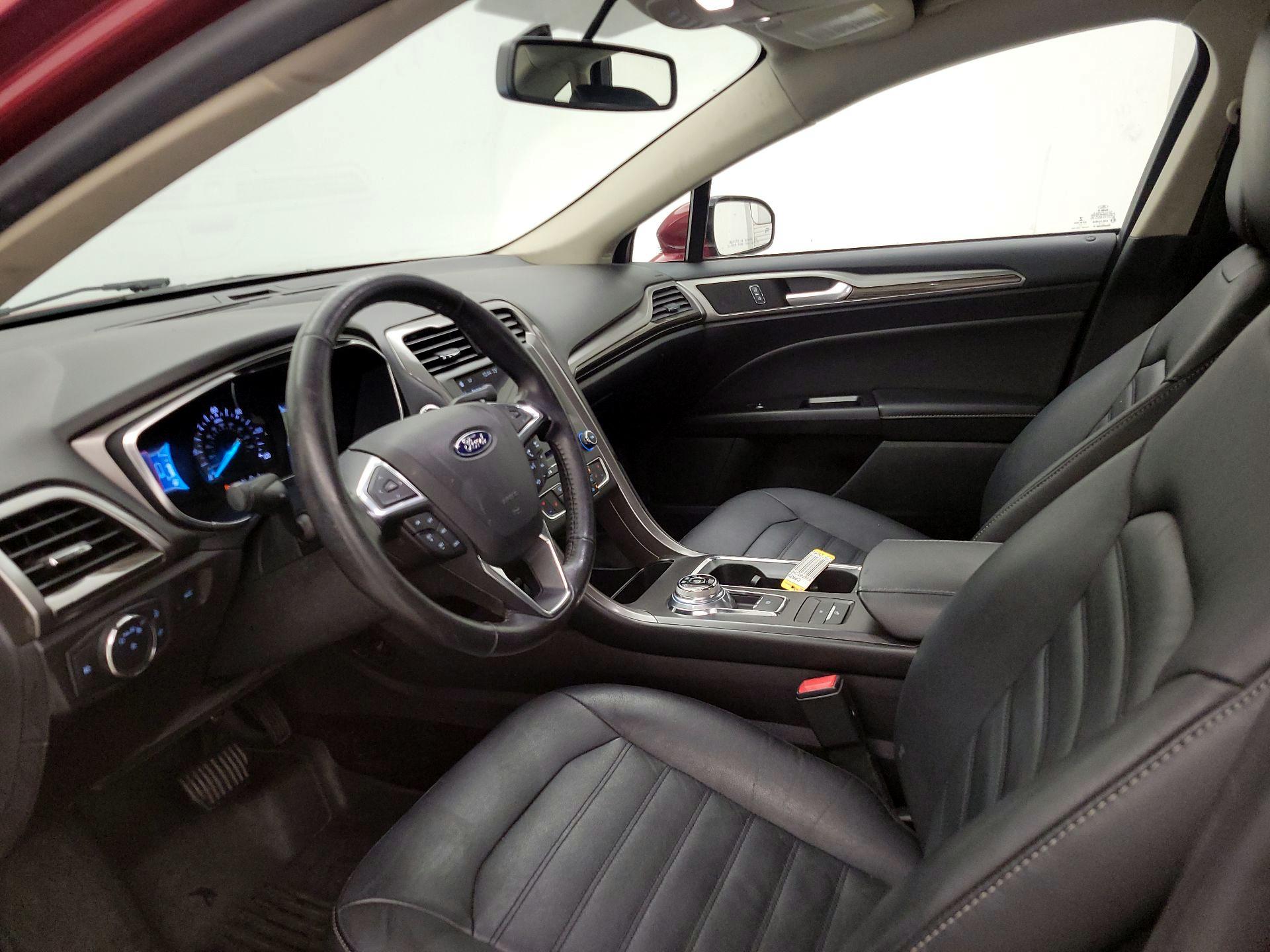 Thumbnail: 2017 Ford Fusion - 11