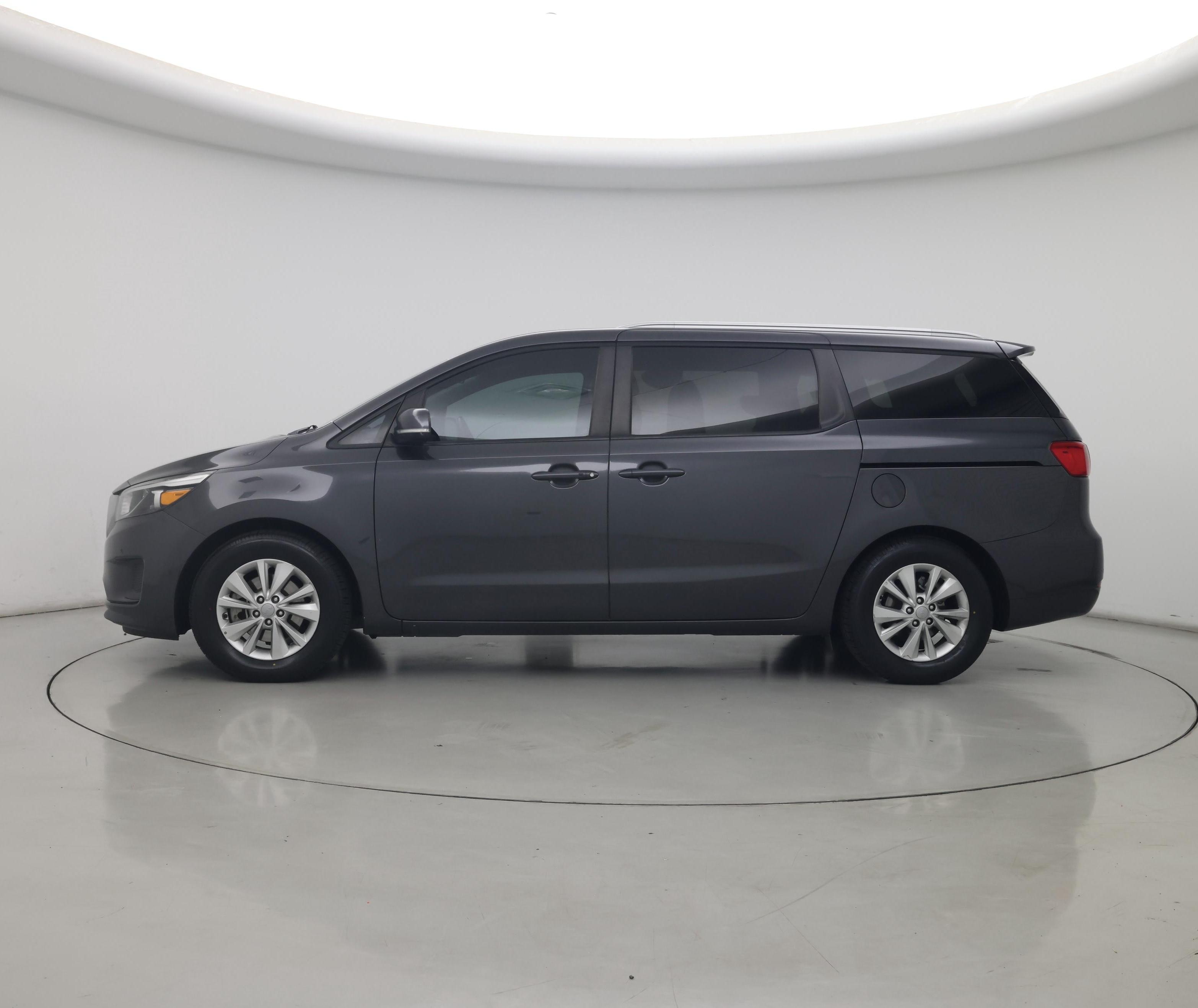 Thumbnail: 2018 Kia Sedona - 3