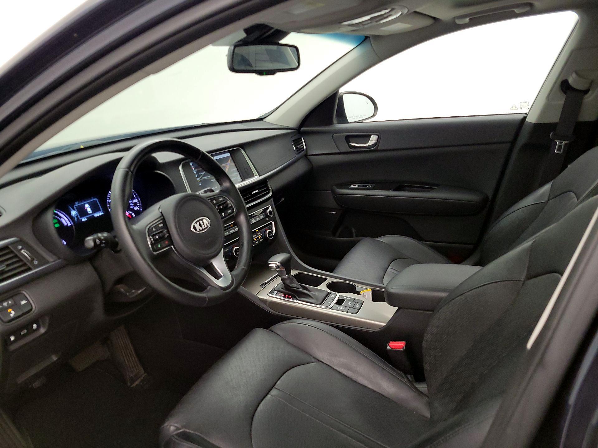 Thumbnail: 2017 Kia Optima - 11