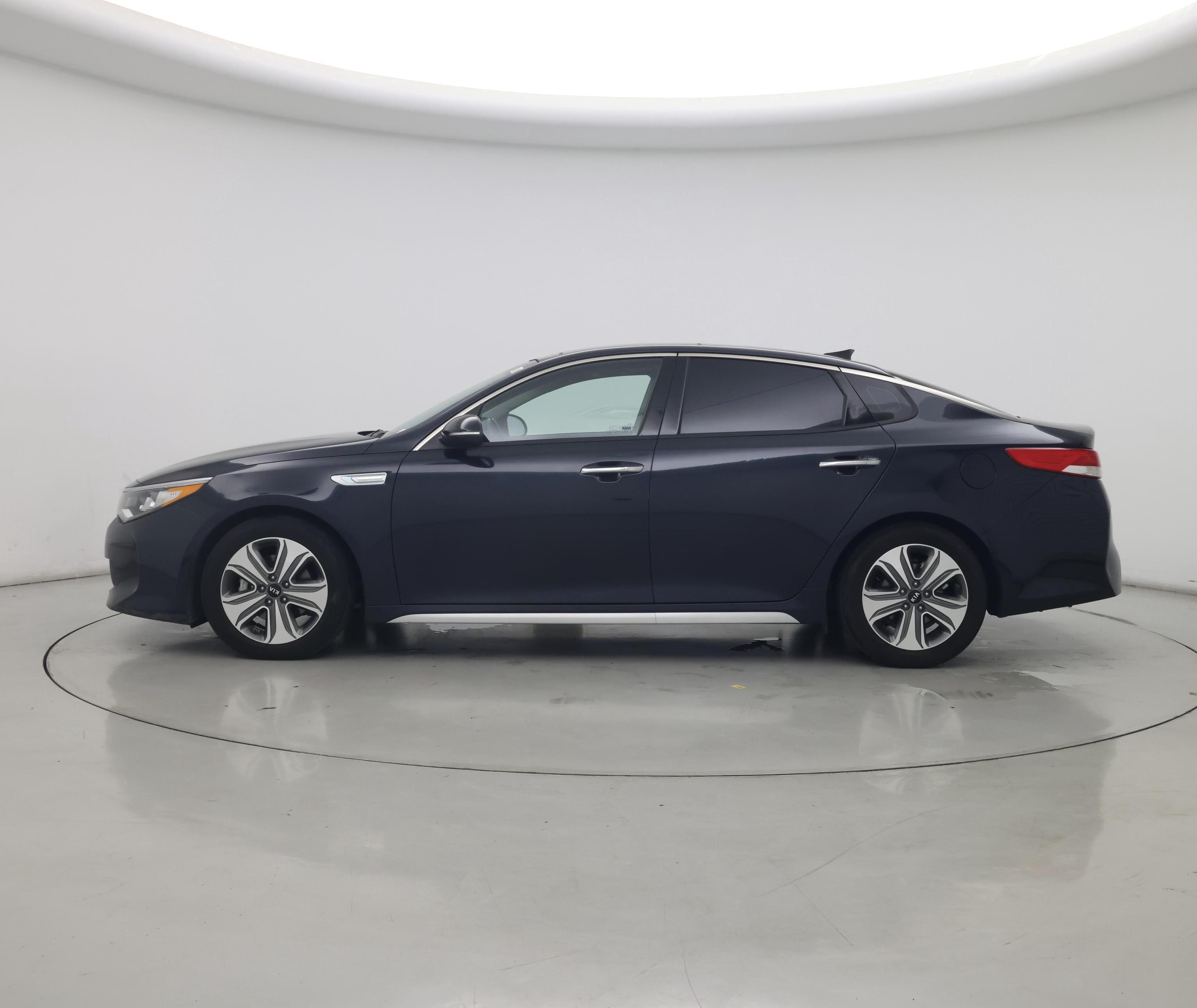 Thumbnail: 2017 Kia Optima - 3