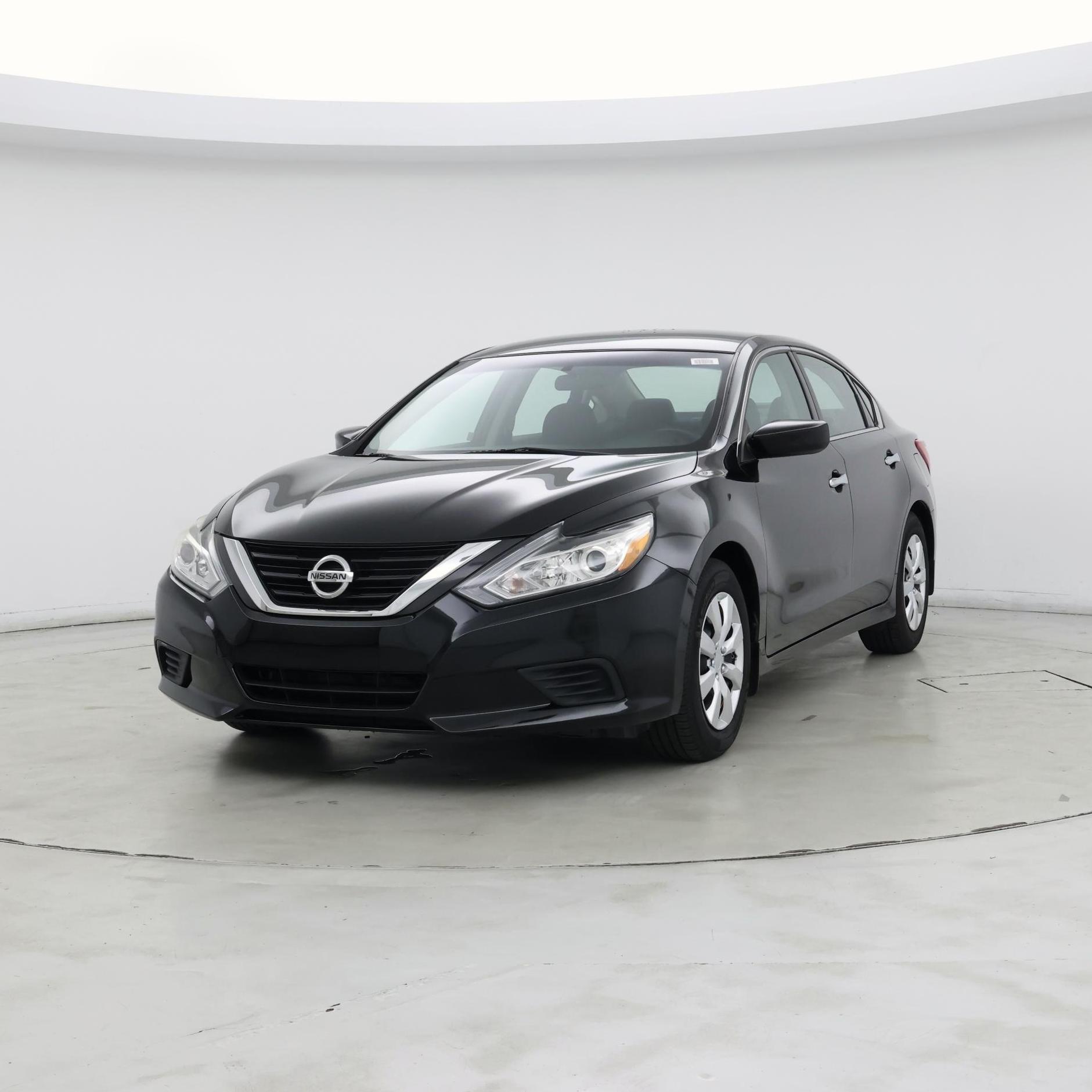 Thumbnail: 2017 Nissan Altima - 4