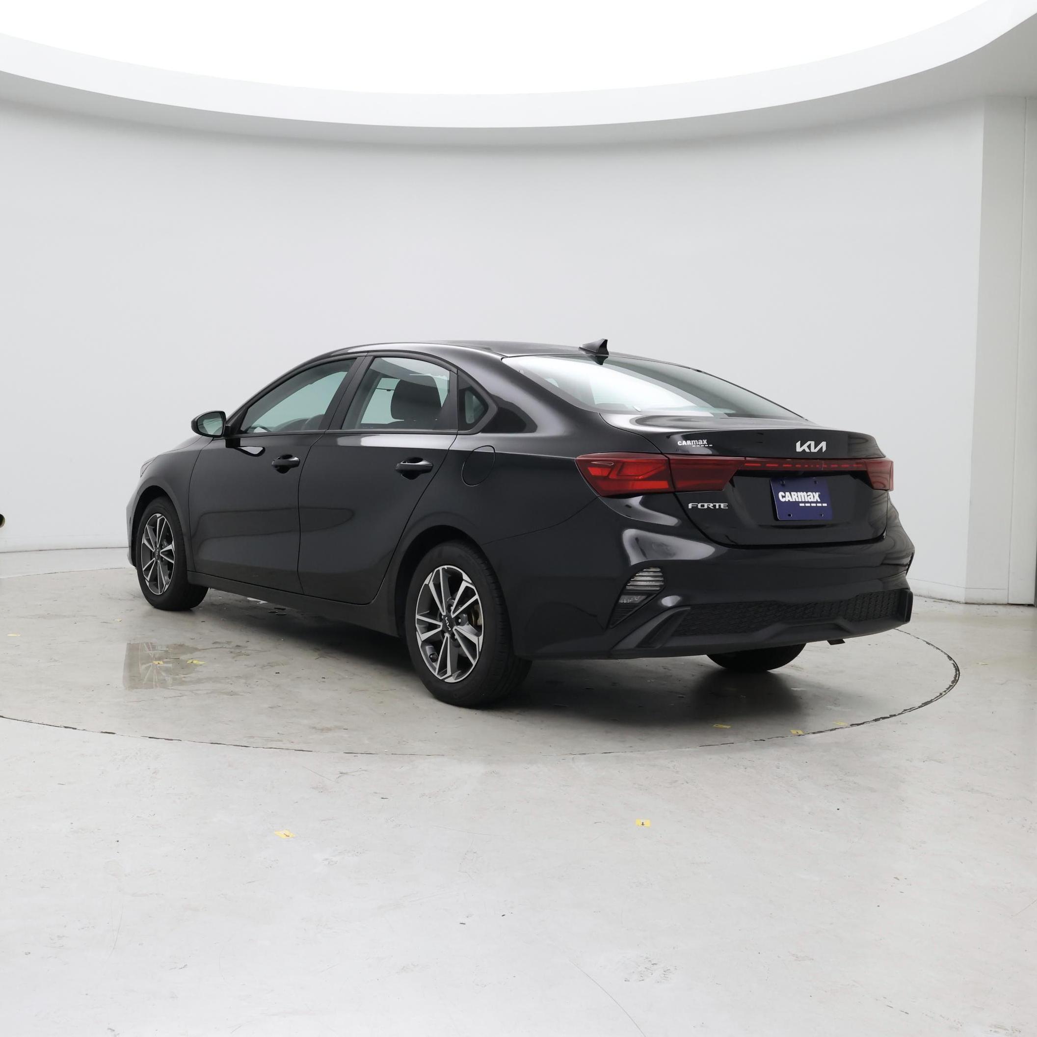 Thumbnail: 2023 Kia Forte - 2