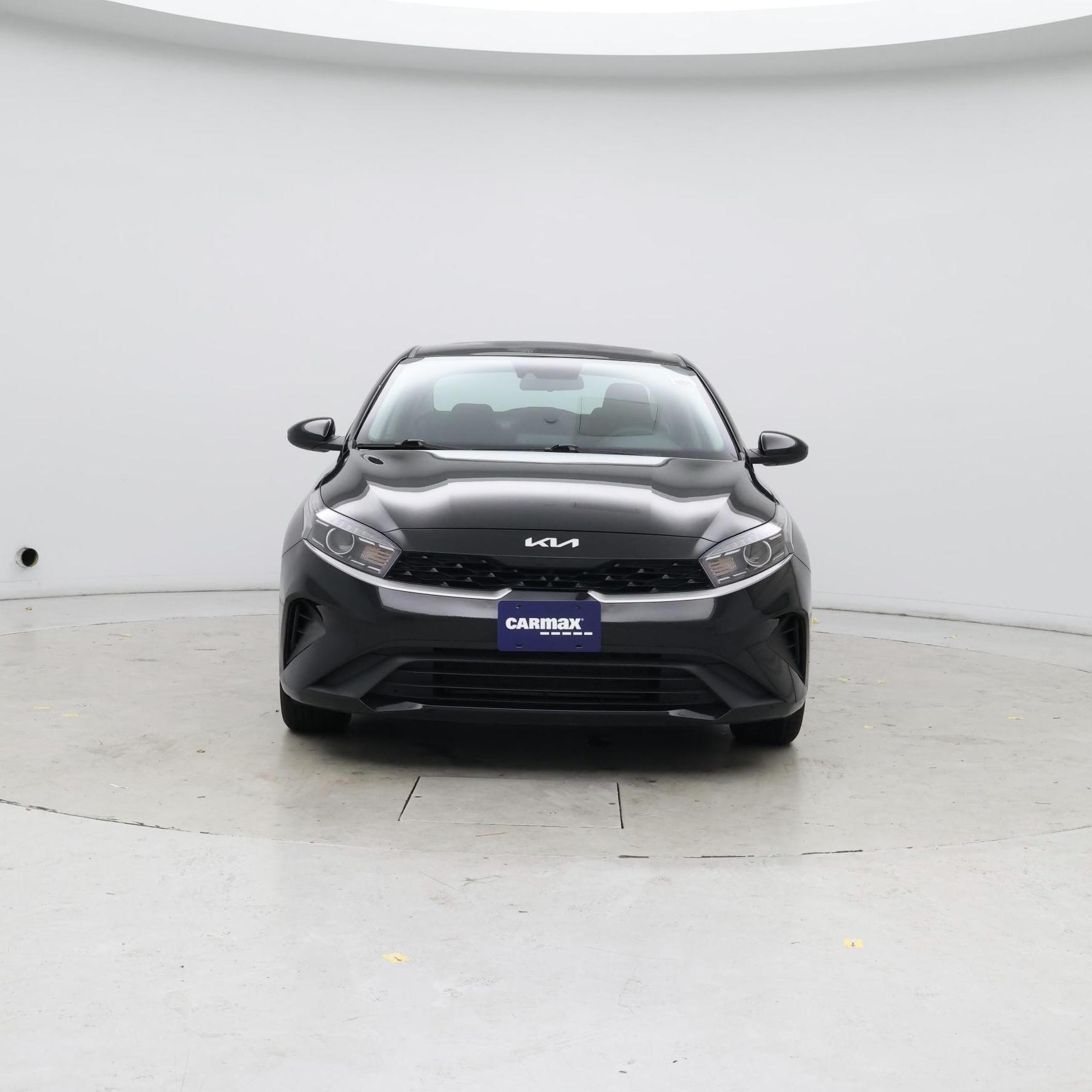 Thumbnail: 2023 Kia Forte - 5