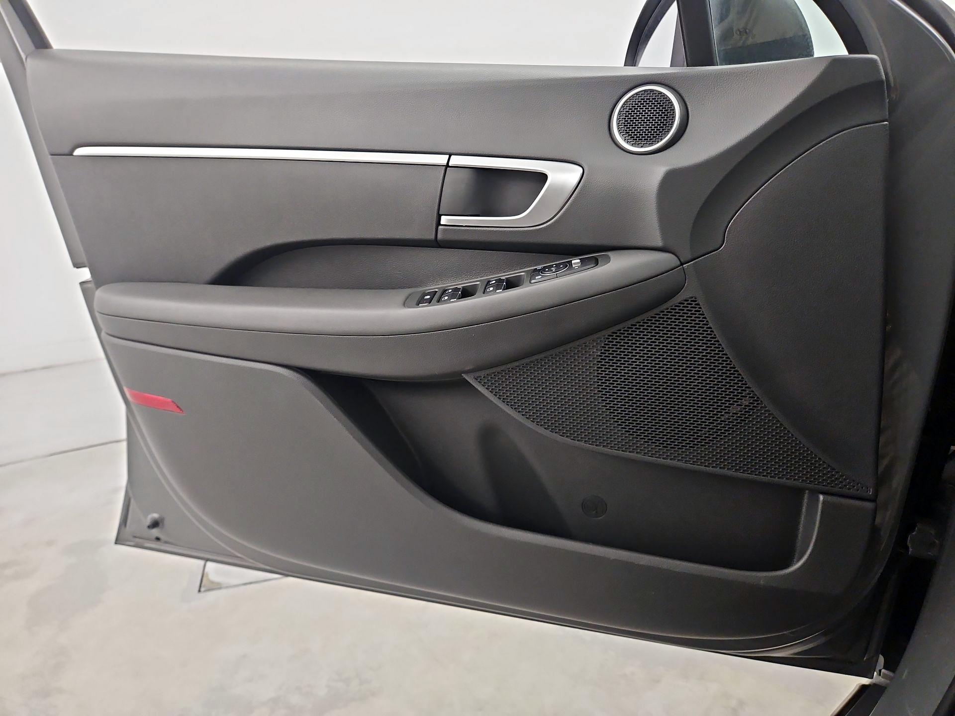 Thumbnail: 2022 Hyundai Sonata - 12