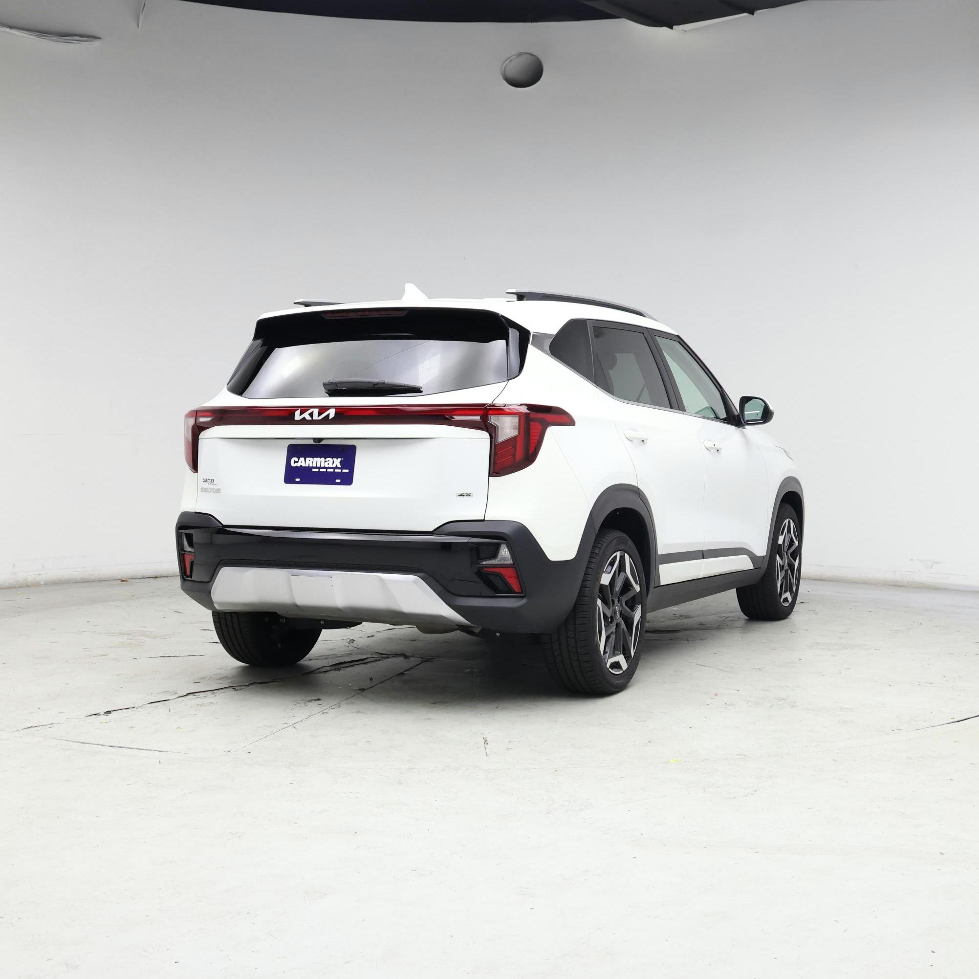 Thumbnail: 2024 Kia Seltos - 8