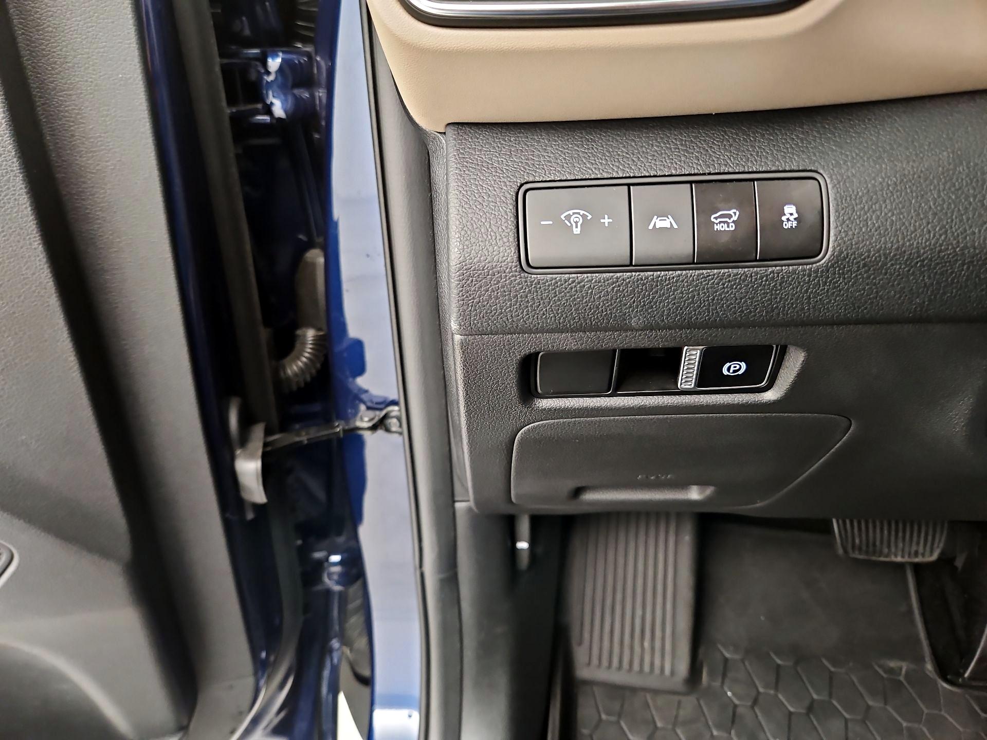 Thumbnail: 2023 Hyundai Santa Fe - 13