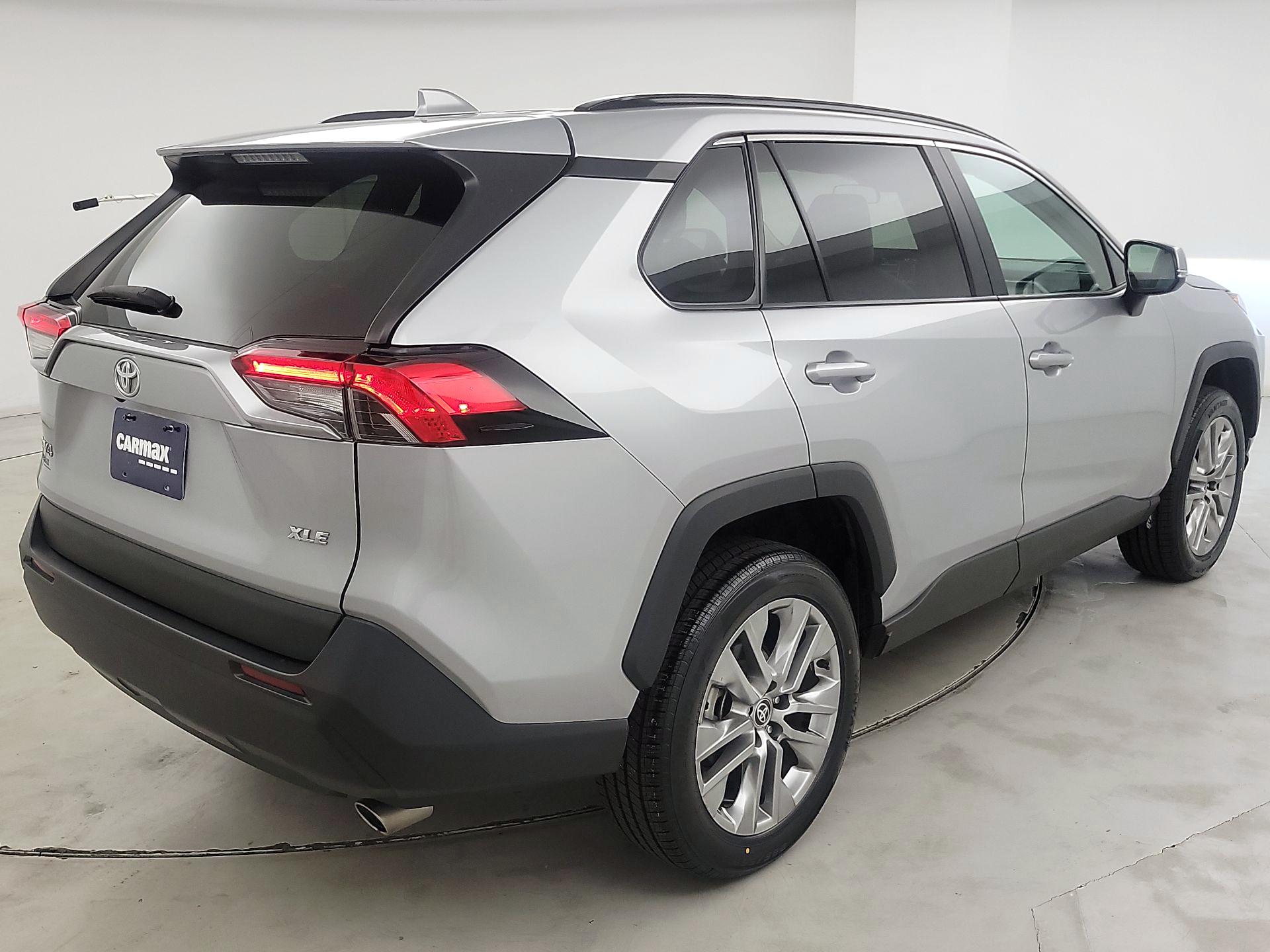 Thumbnail: 2022 Toyota RAV4 - 5