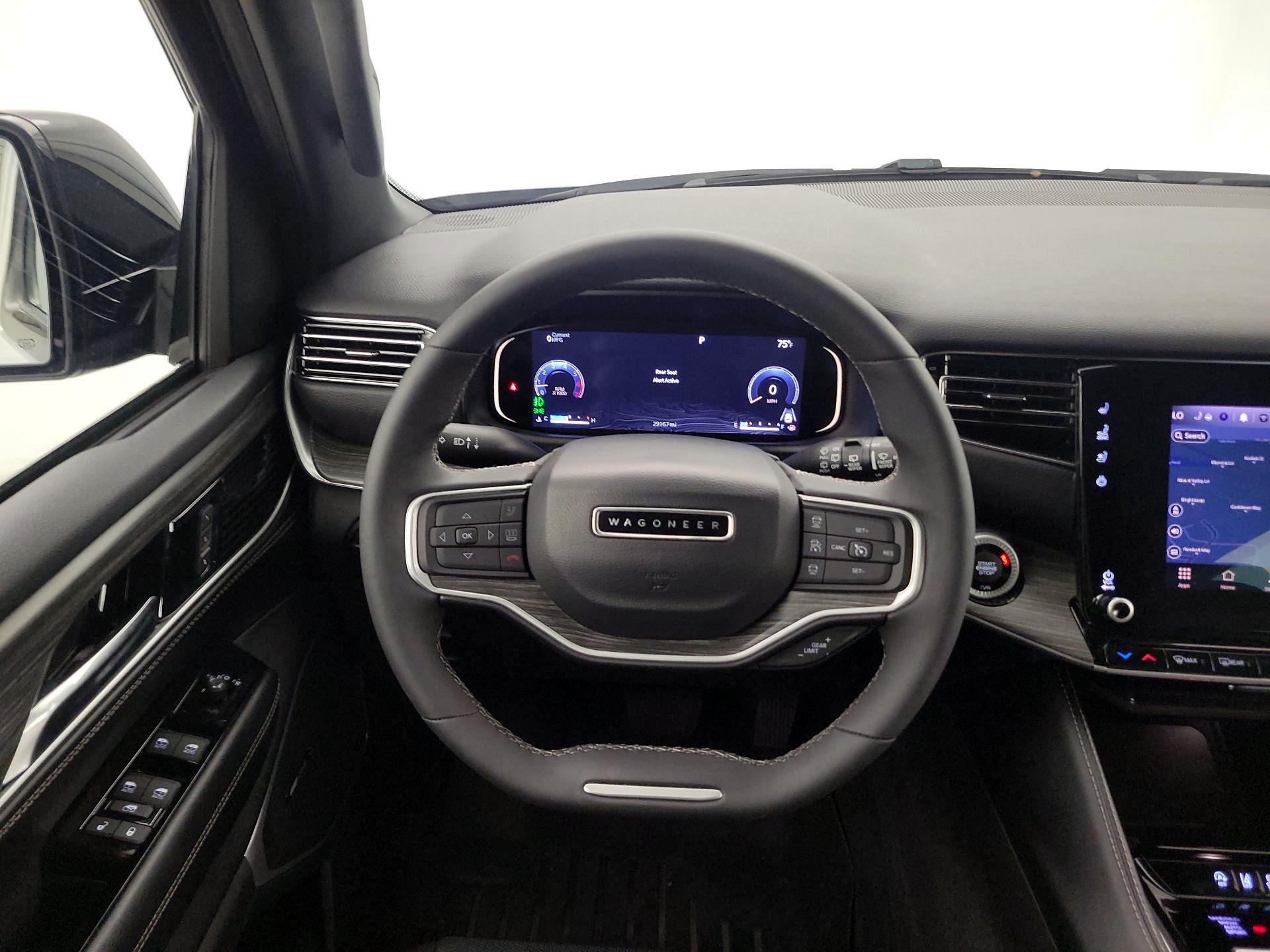 Thumbnail: 2023 Jeep Wagoneer - 10