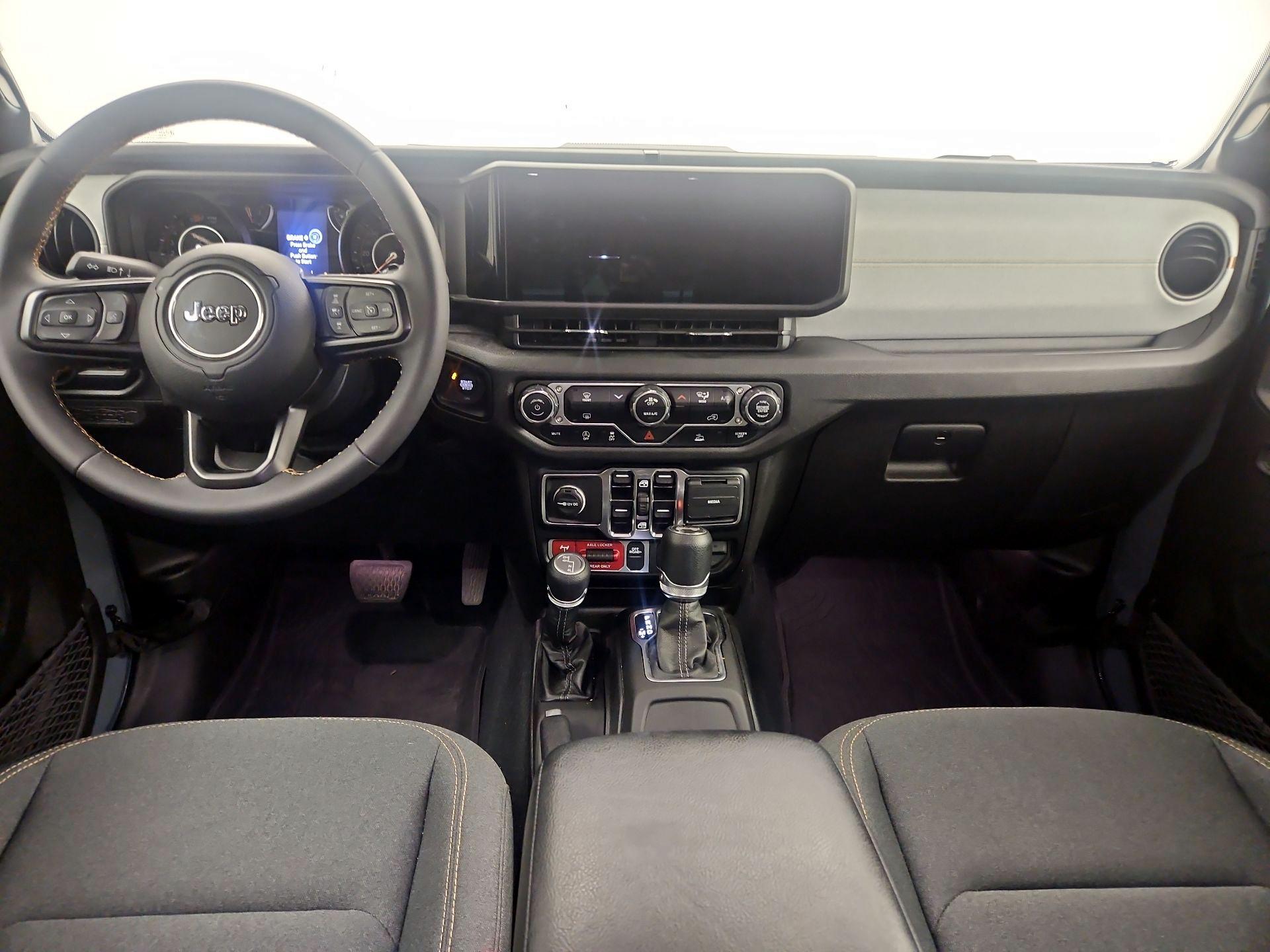 Thumbnail: 2024 Jeep Wrangler - 9