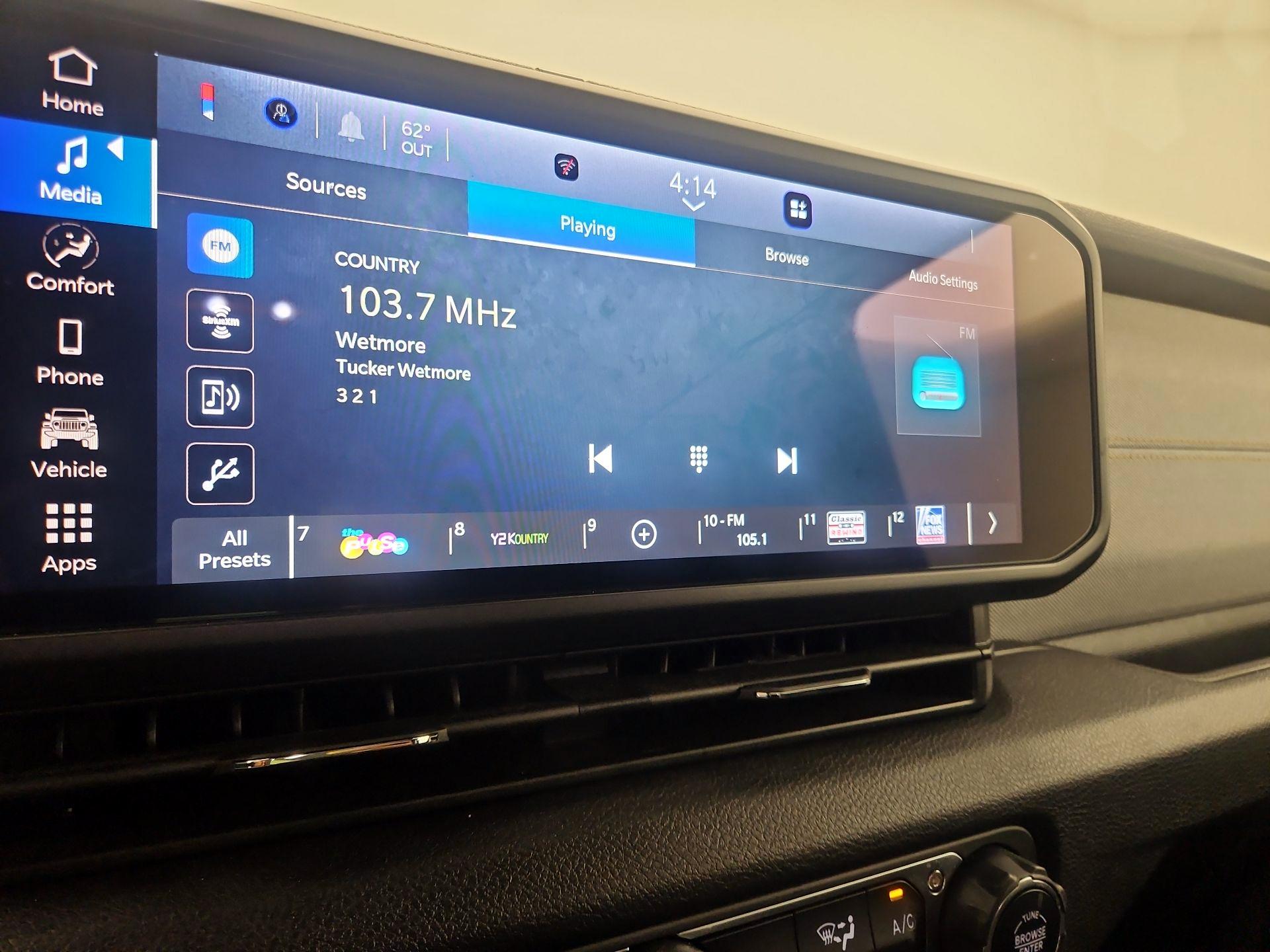 Thumbnail: 2024 Jeep Wrangler - 15