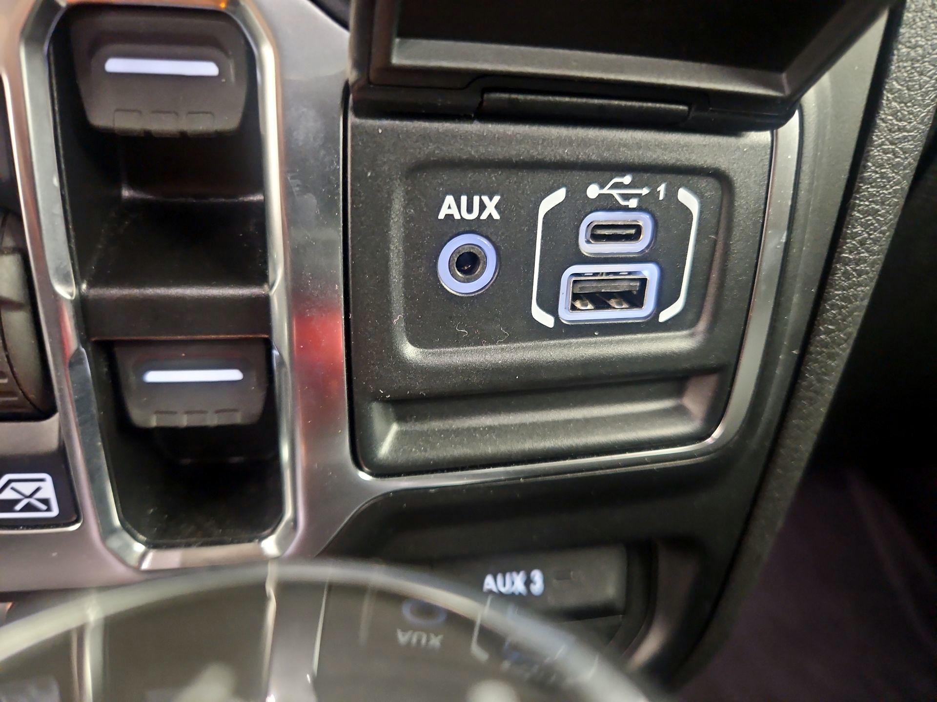 Thumbnail: 2024 Jeep Wrangler - 18