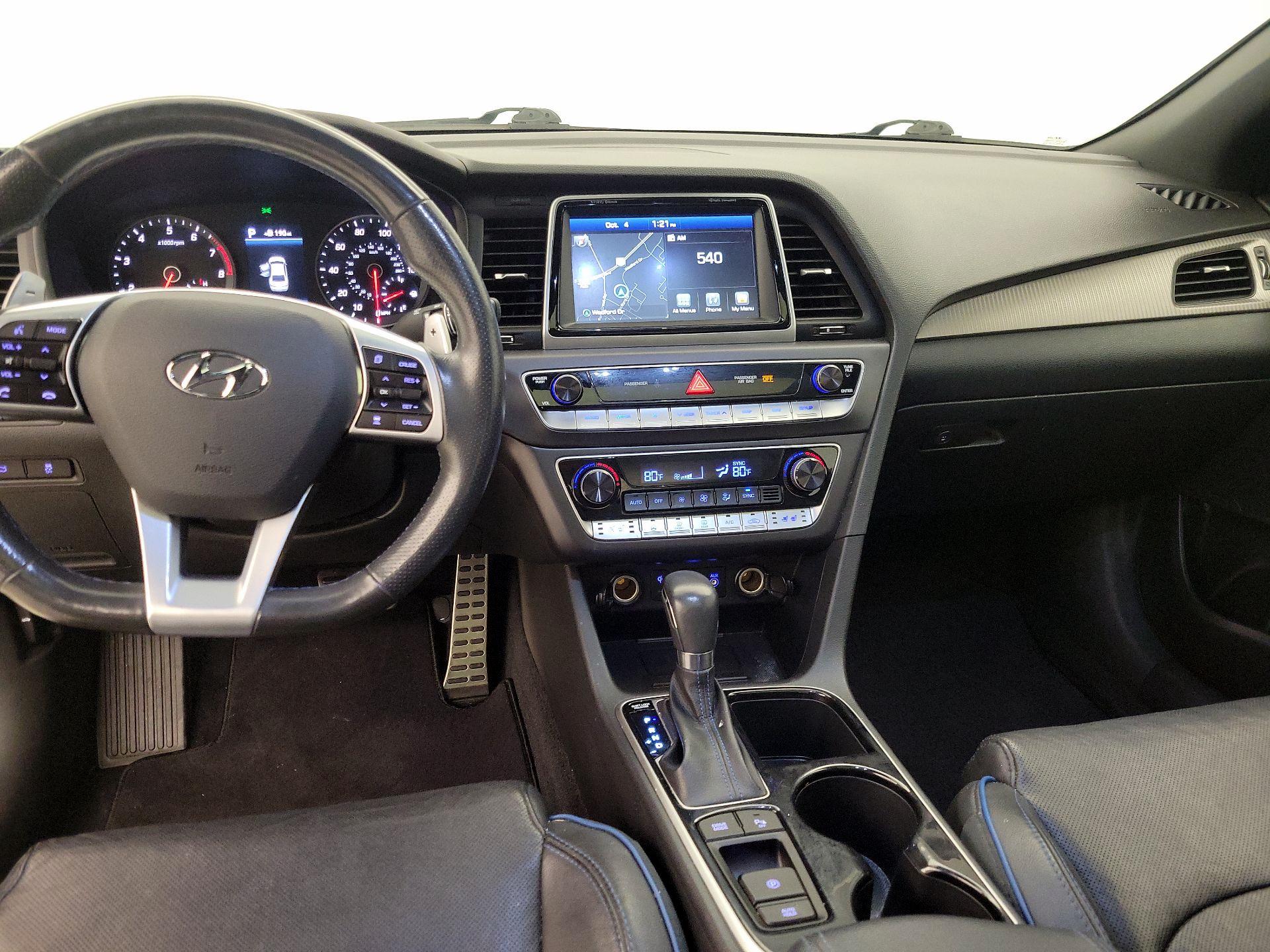 Thumbnail: 2019 Hyundai Sonata - 9