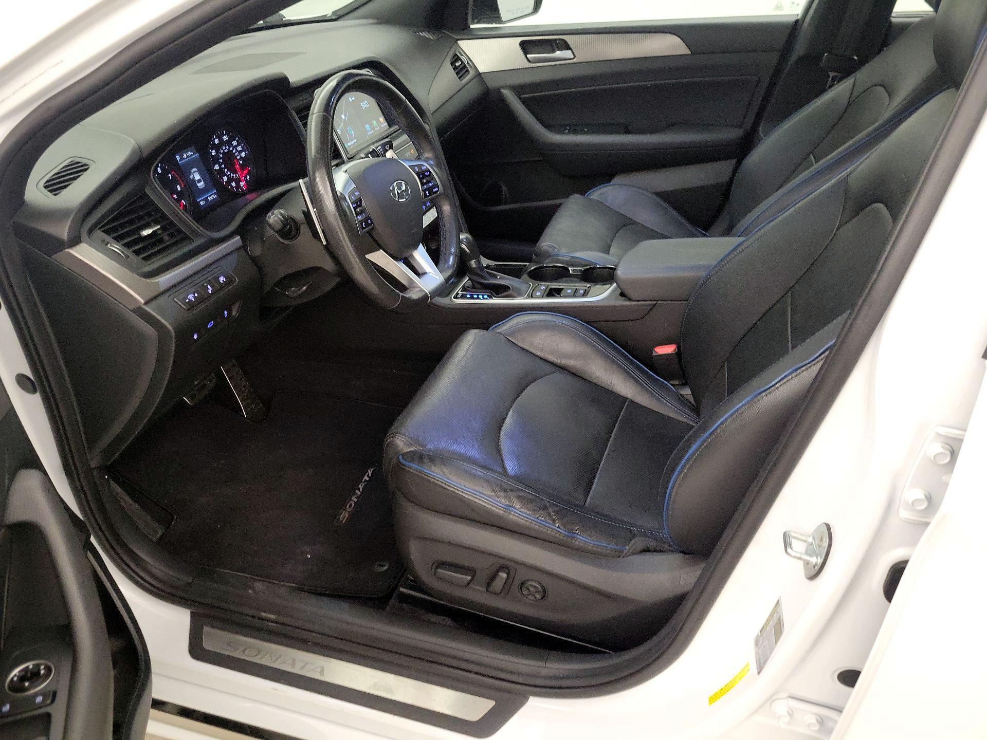 Thumbnail: 2019 Hyundai Sonata - 11