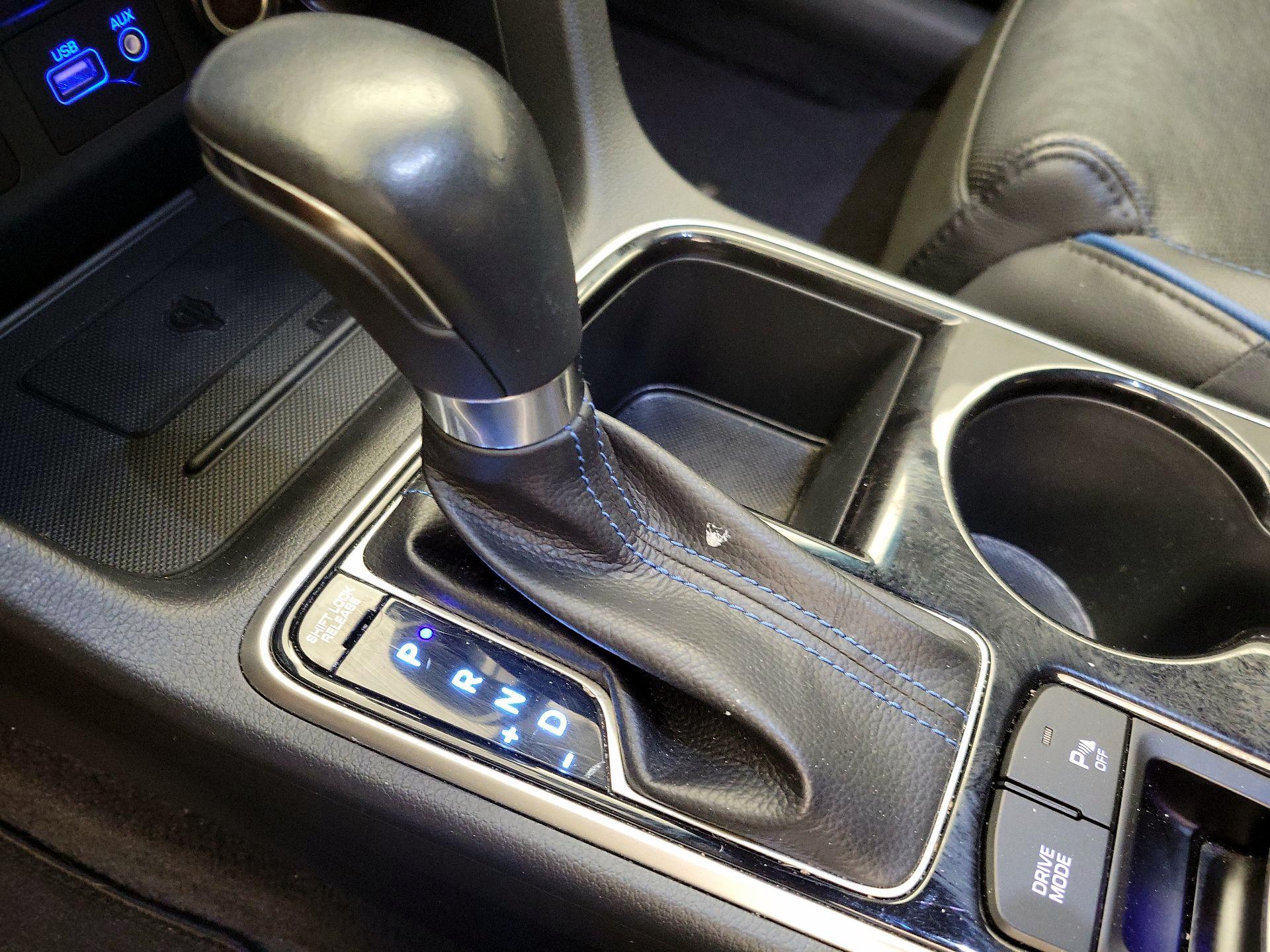 Thumbnail: 2019 Hyundai Sonata - 17