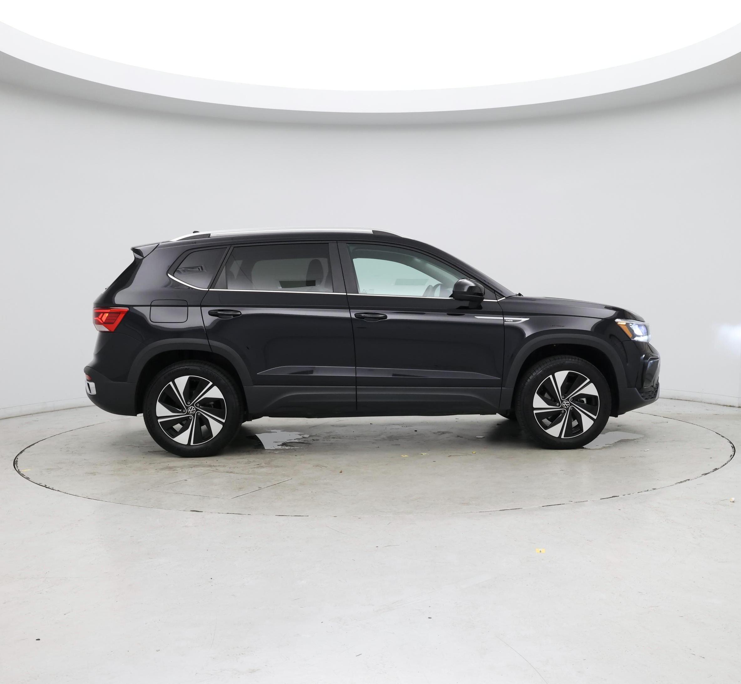 Thumbnail: 2024 Volkswagen Taos - 7