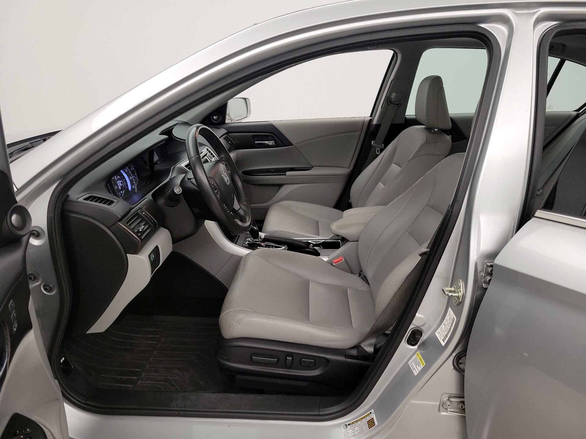 Thumbnail: 2015 Honda Accord - 11