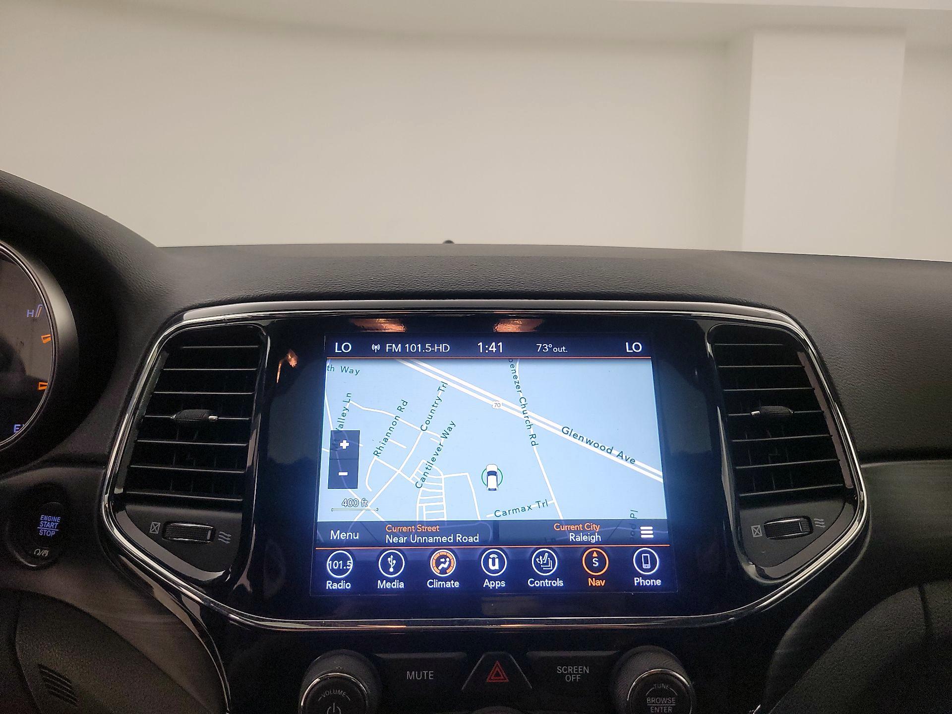 Thumbnail: 2019 Jeep Grand Cherokee - 12