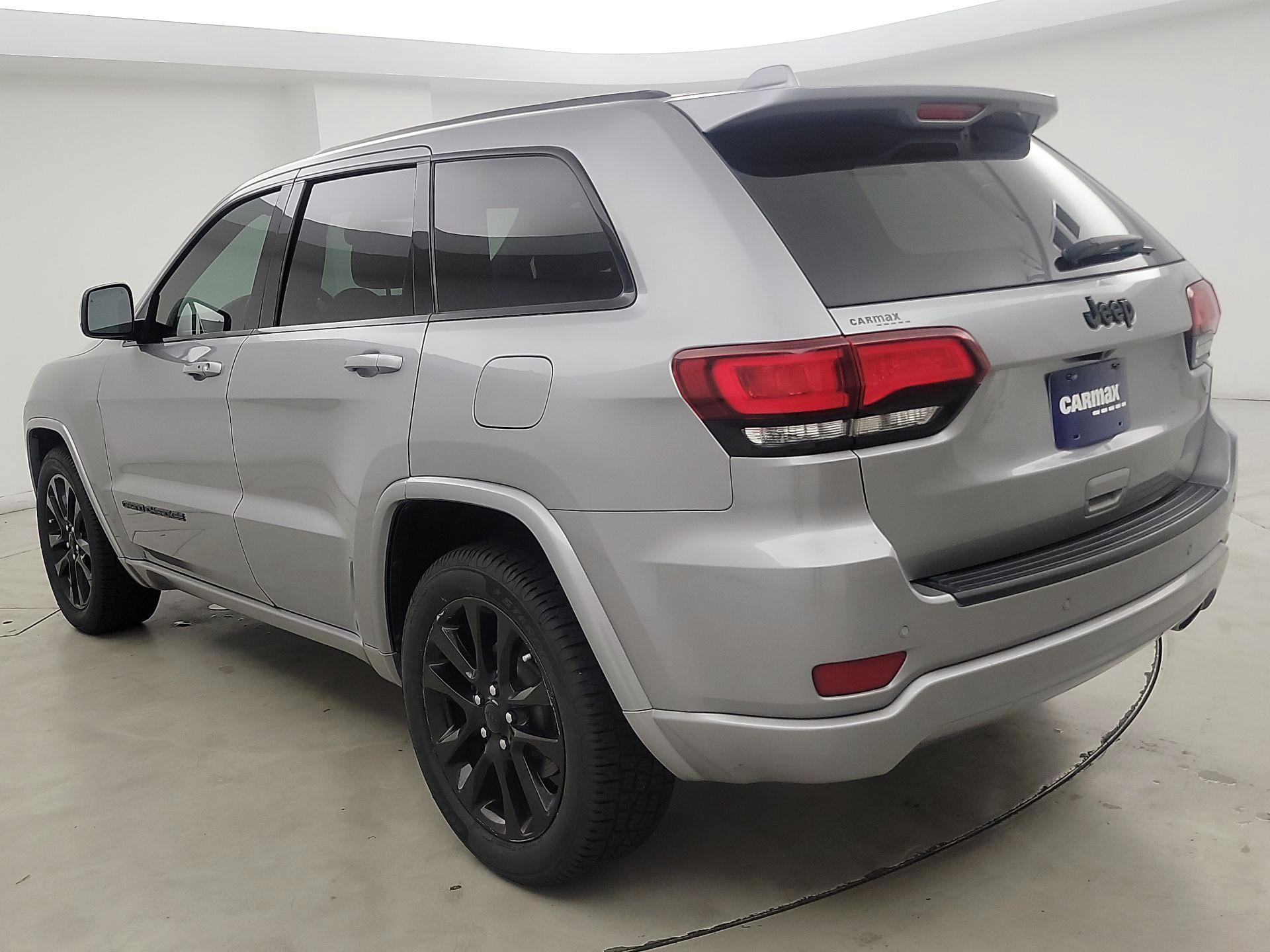 Thumbnail: 2019 Jeep Grand Cherokee - 7