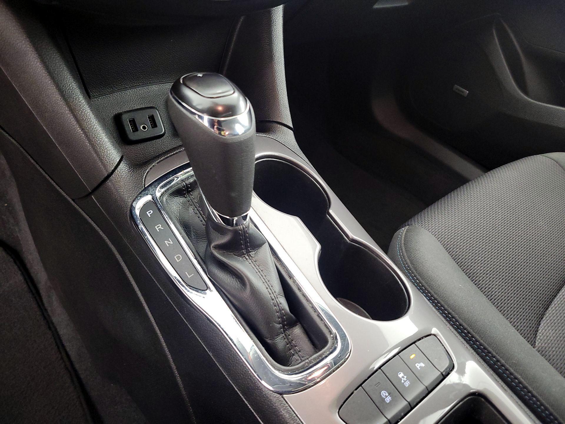 Thumbnail: 2019 Chevrolet Cruze - 15