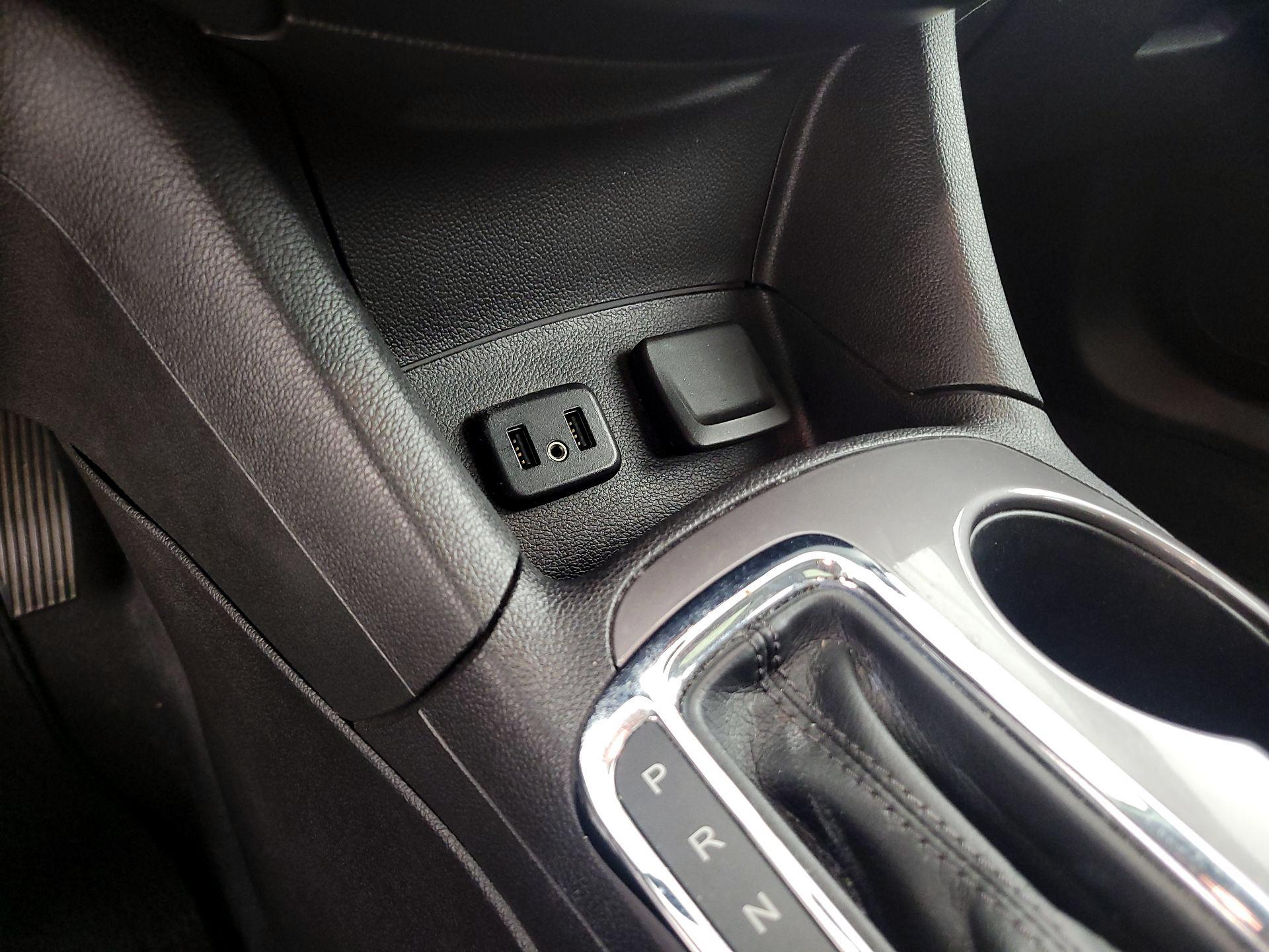 Thumbnail: 2019 Chevrolet Cruze - 16