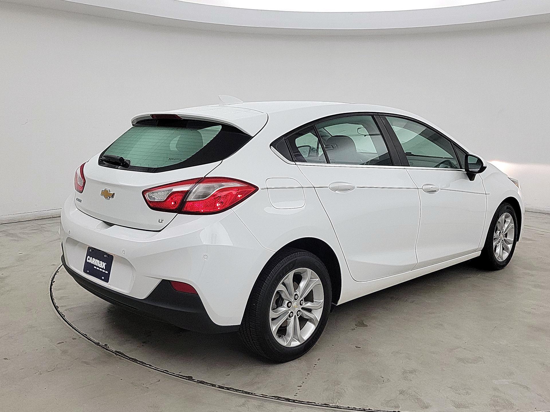 Thumbnail: 2019 Chevrolet Cruze - 5