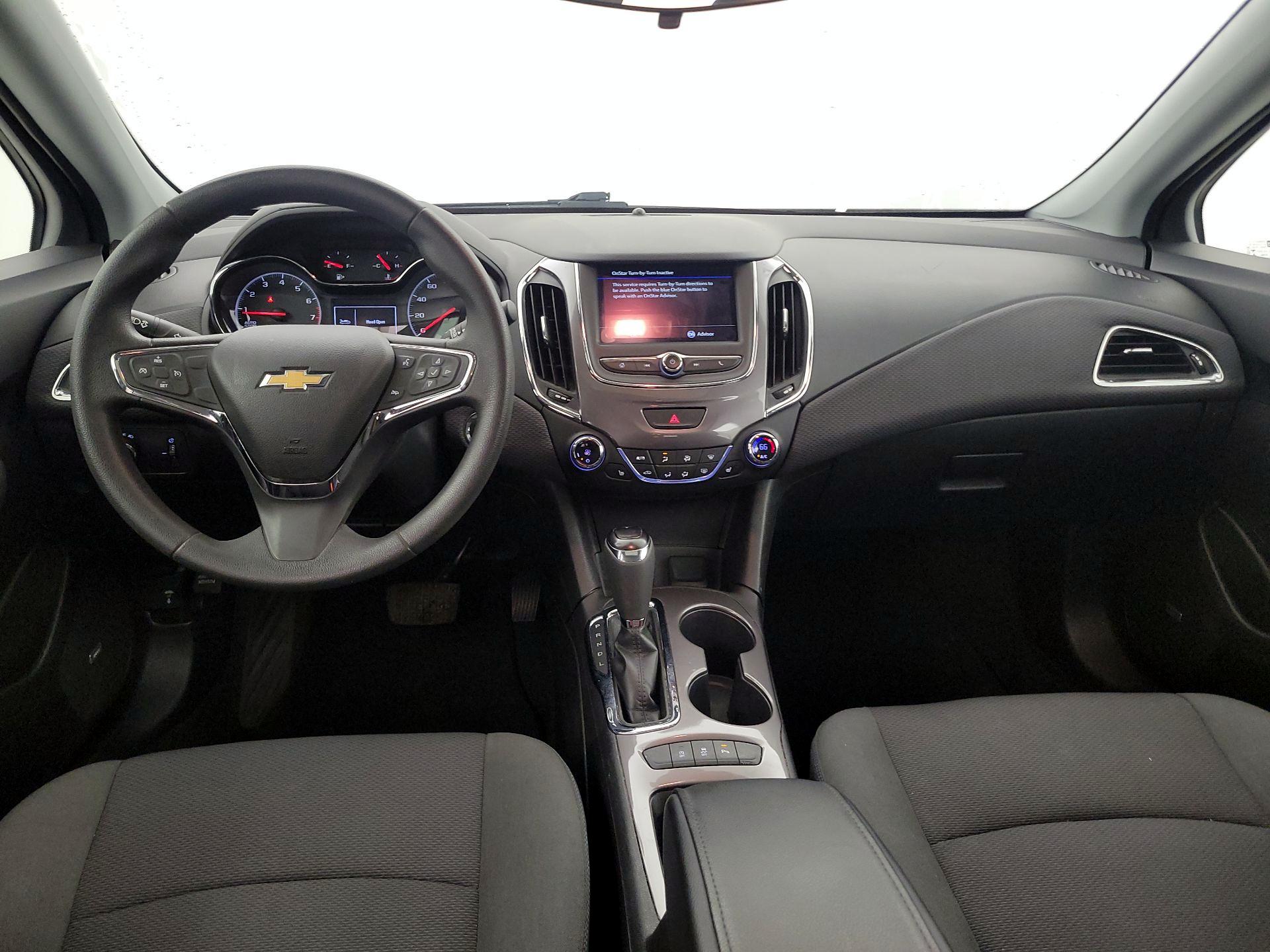 Thumbnail: 2019 Chevrolet Cruze - 8