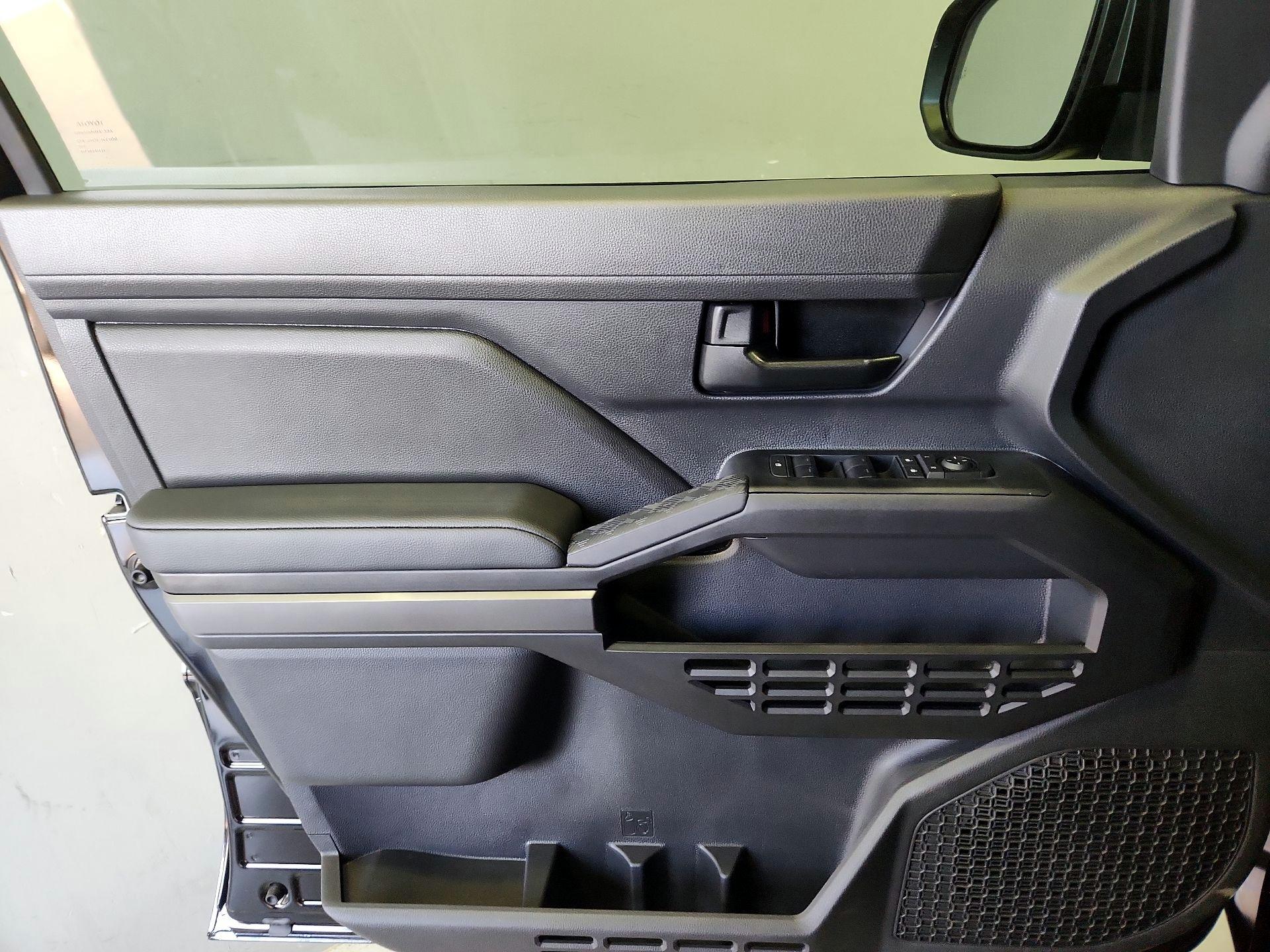 Thumbnail: 2025 Toyota Tacoma - 12