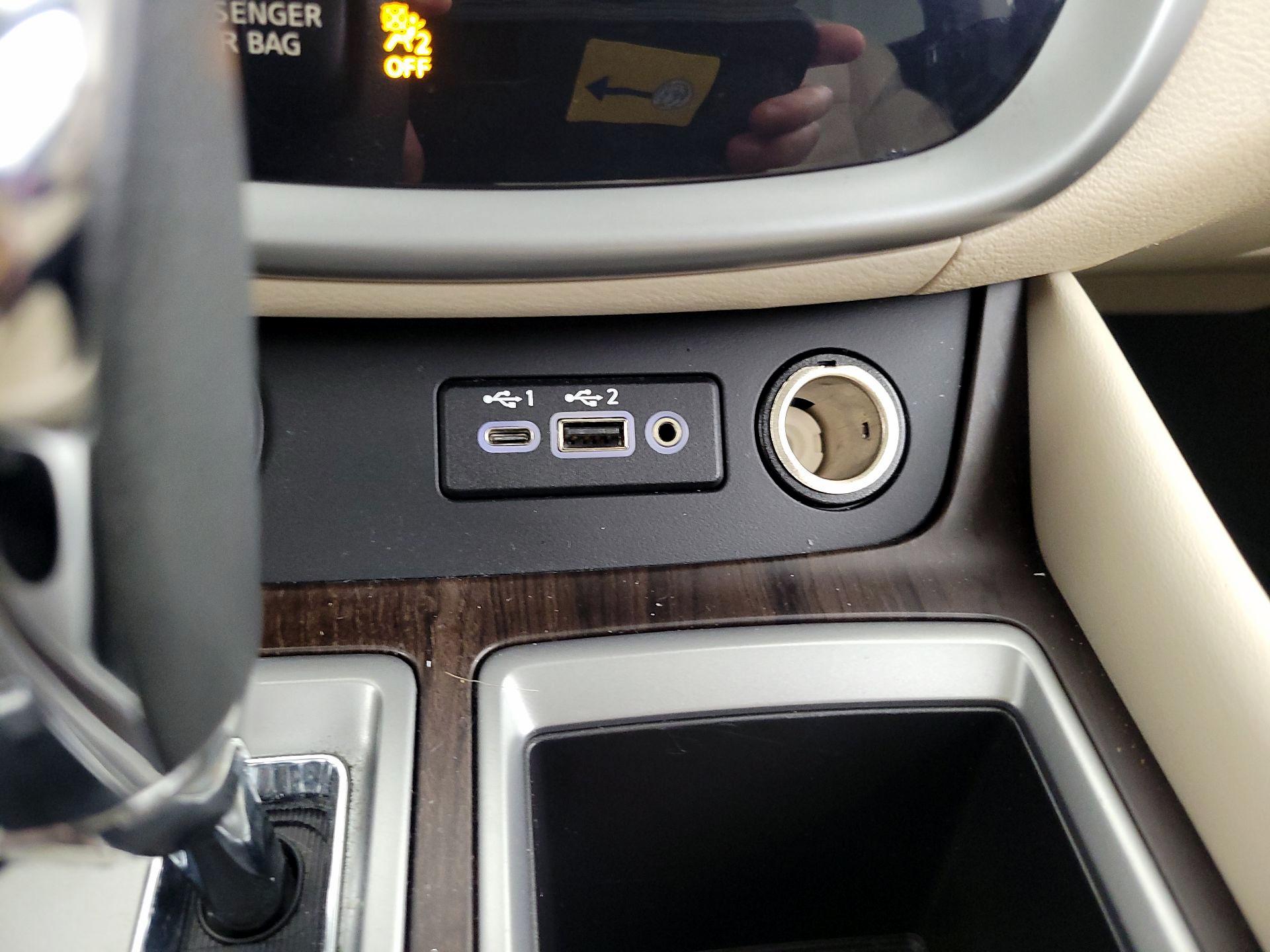 Thumbnail: 2020 Nissan Murano - 17