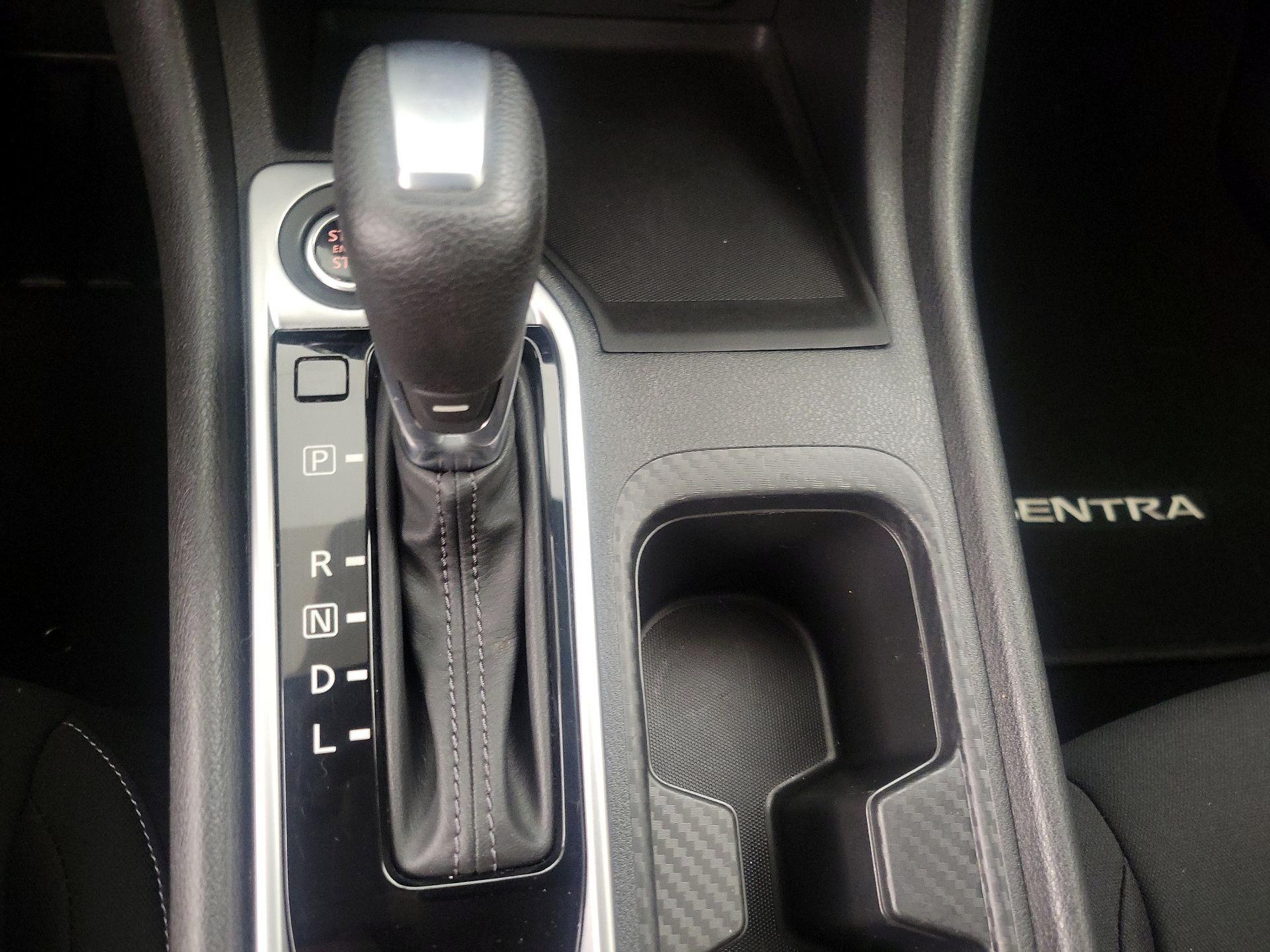 Thumbnail: 2021 Nissan Sentra - 17