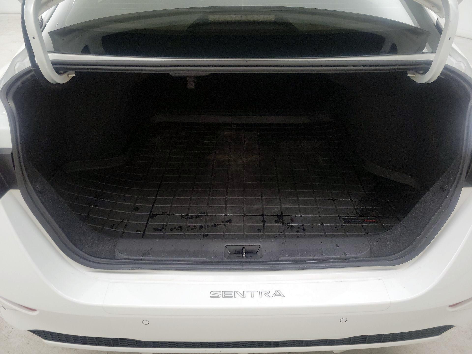 Thumbnail: 2021 Nissan Sentra - 20