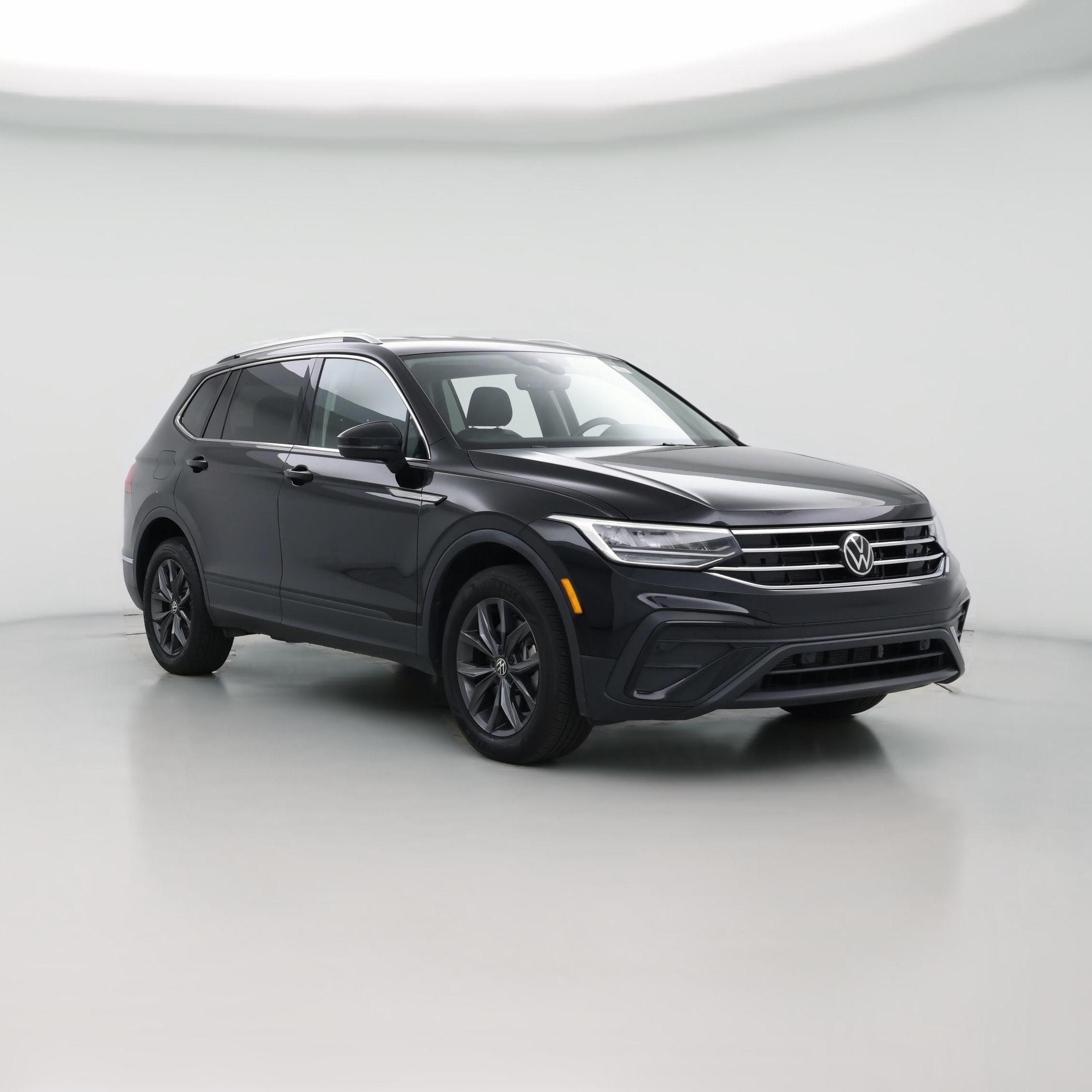 Thumbnail: 2023 Volkswagen Tiguan - 1