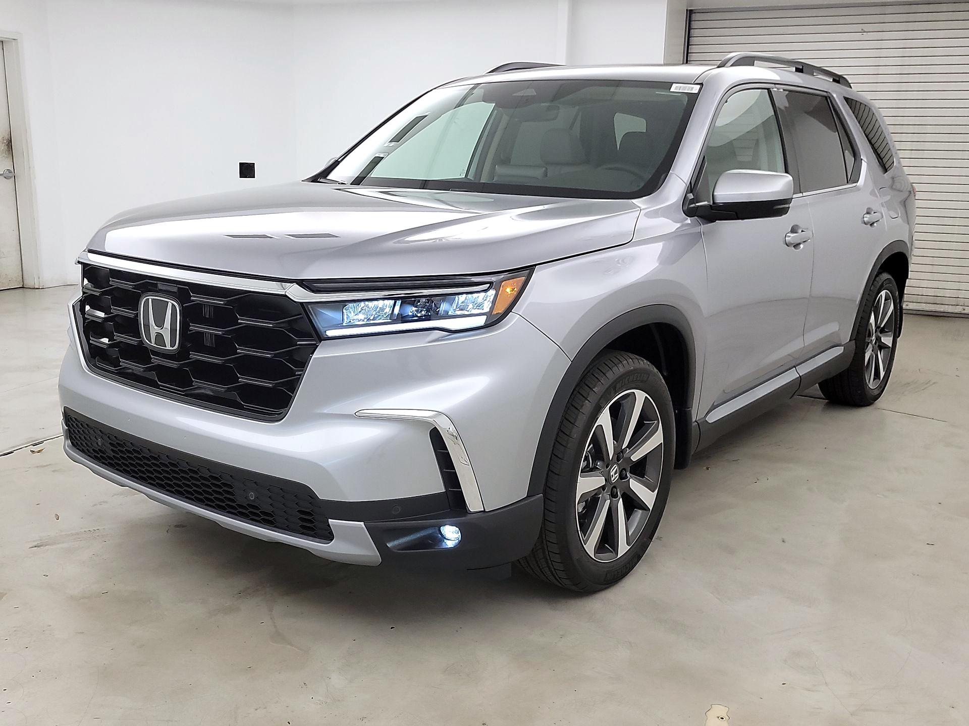 Thumbnail: 2025 Honda Pilot - 1