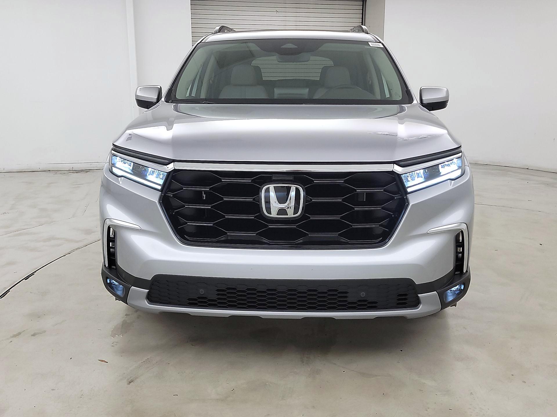 Thumbnail: 2025 Honda Pilot - 2