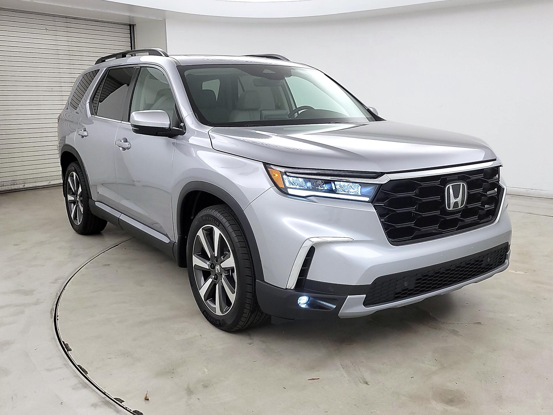 Thumbnail: 2025 Honda Pilot - 3