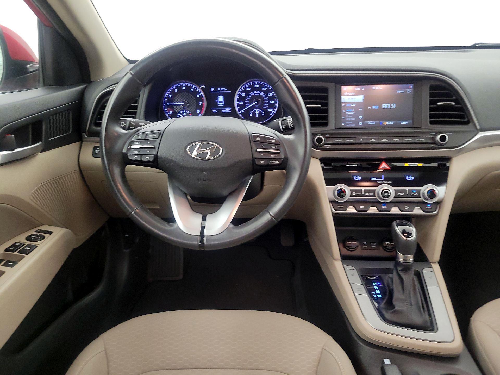 Thumbnail: 2020 Hyundai Elantra - 10