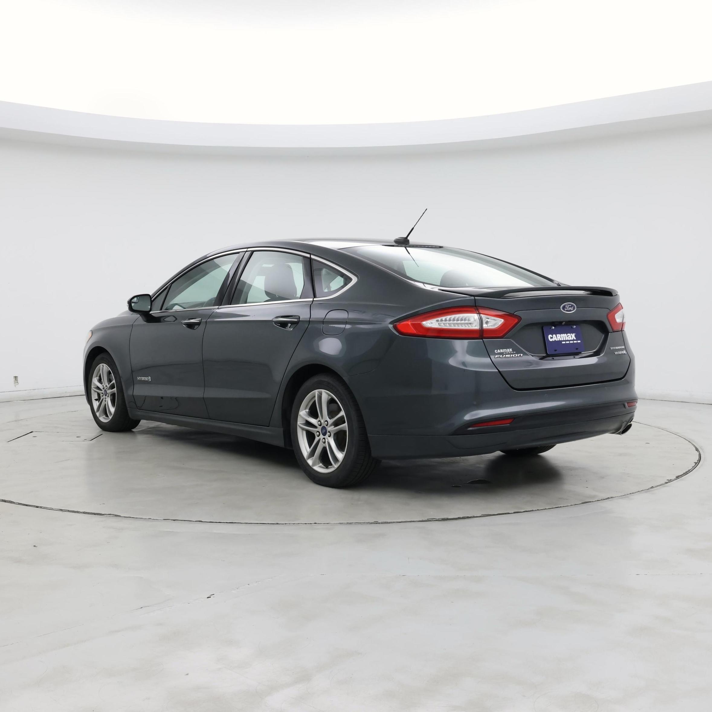 Thumbnail: 2015 Ford Fusion - 2