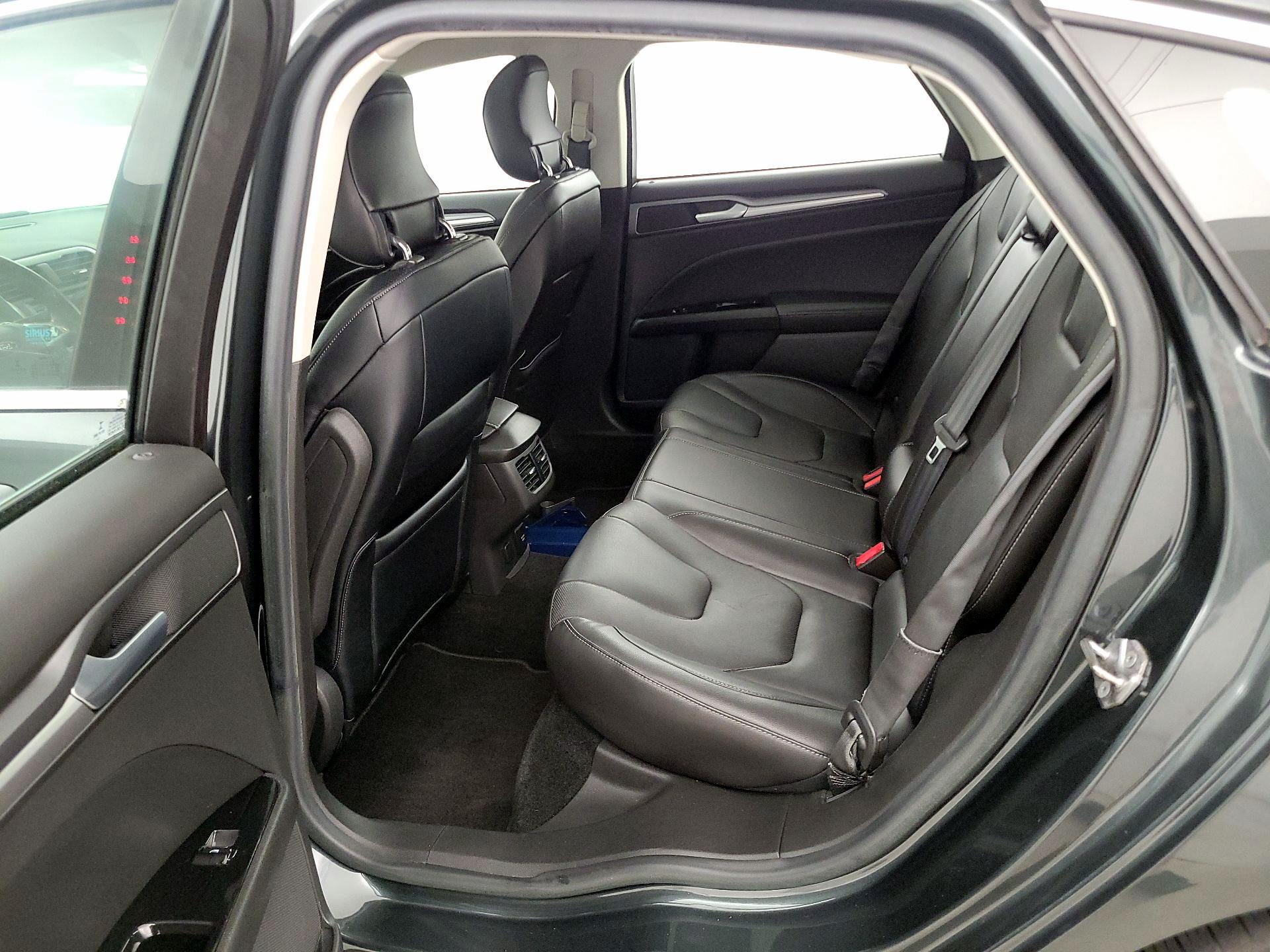 Thumbnail: 2015 Ford Fusion - 20