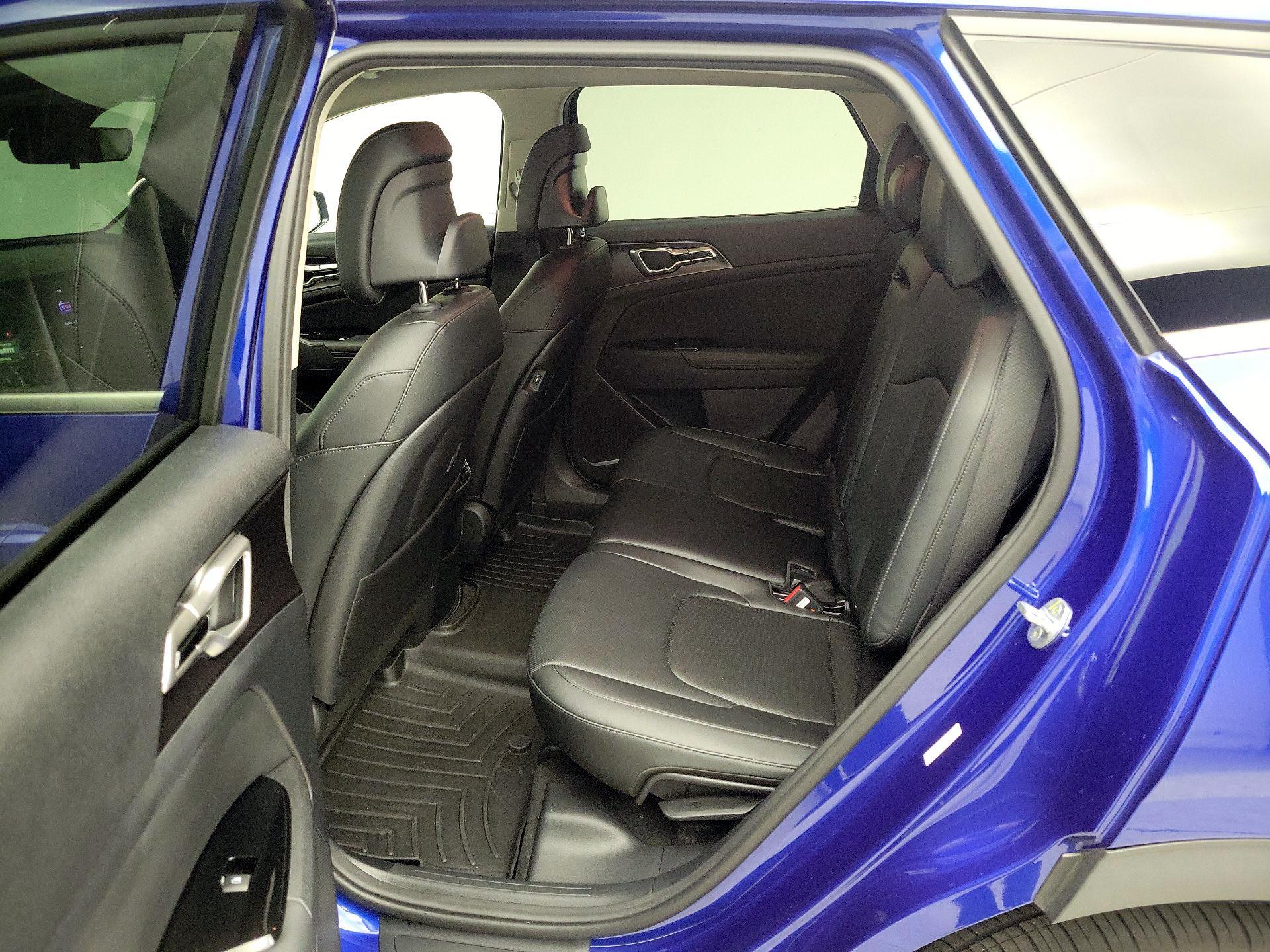 Thumbnail: 2023 Kia Sportage - 20