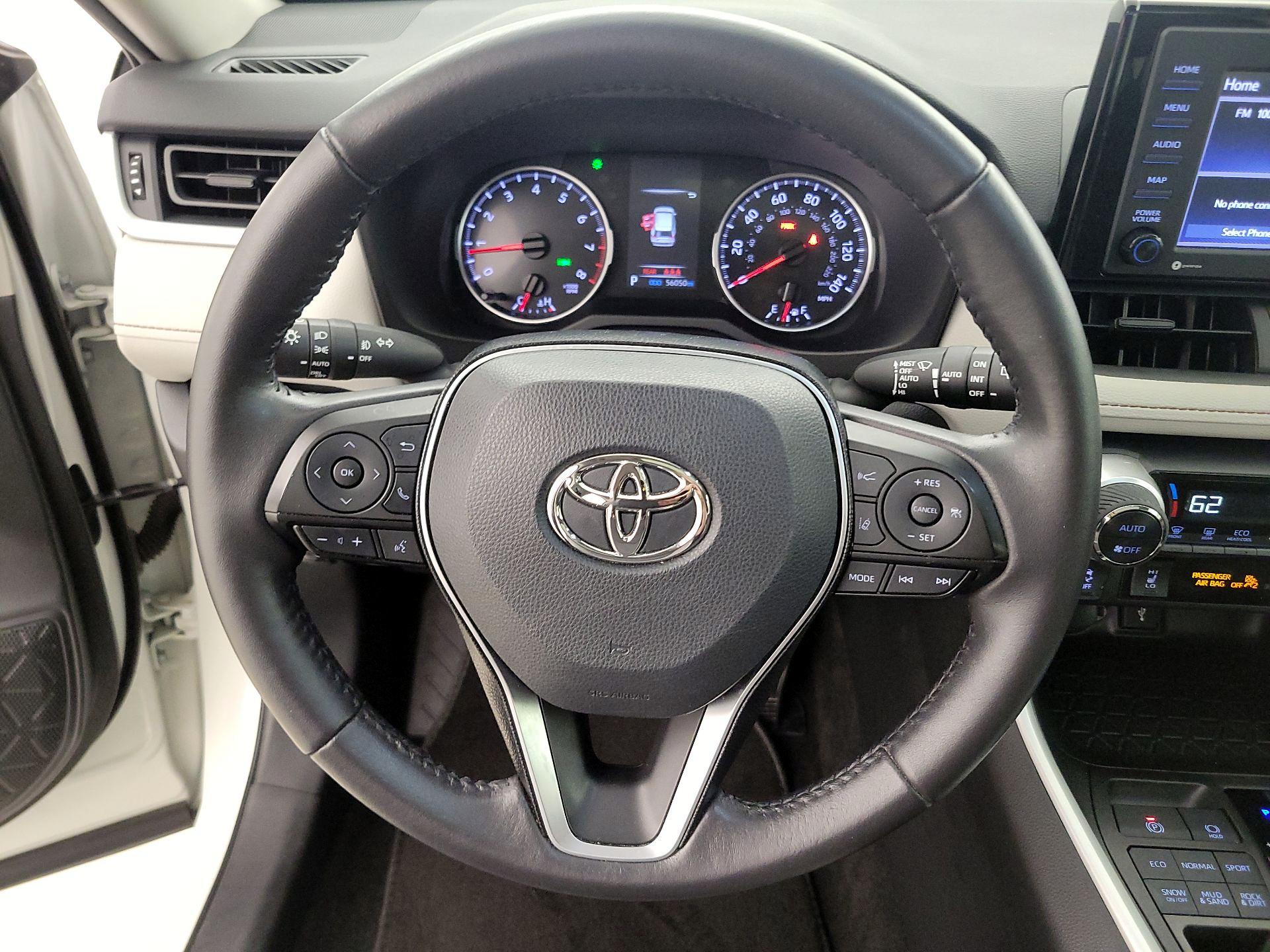 Thumbnail: 2021 Toyota RAV4 - 10