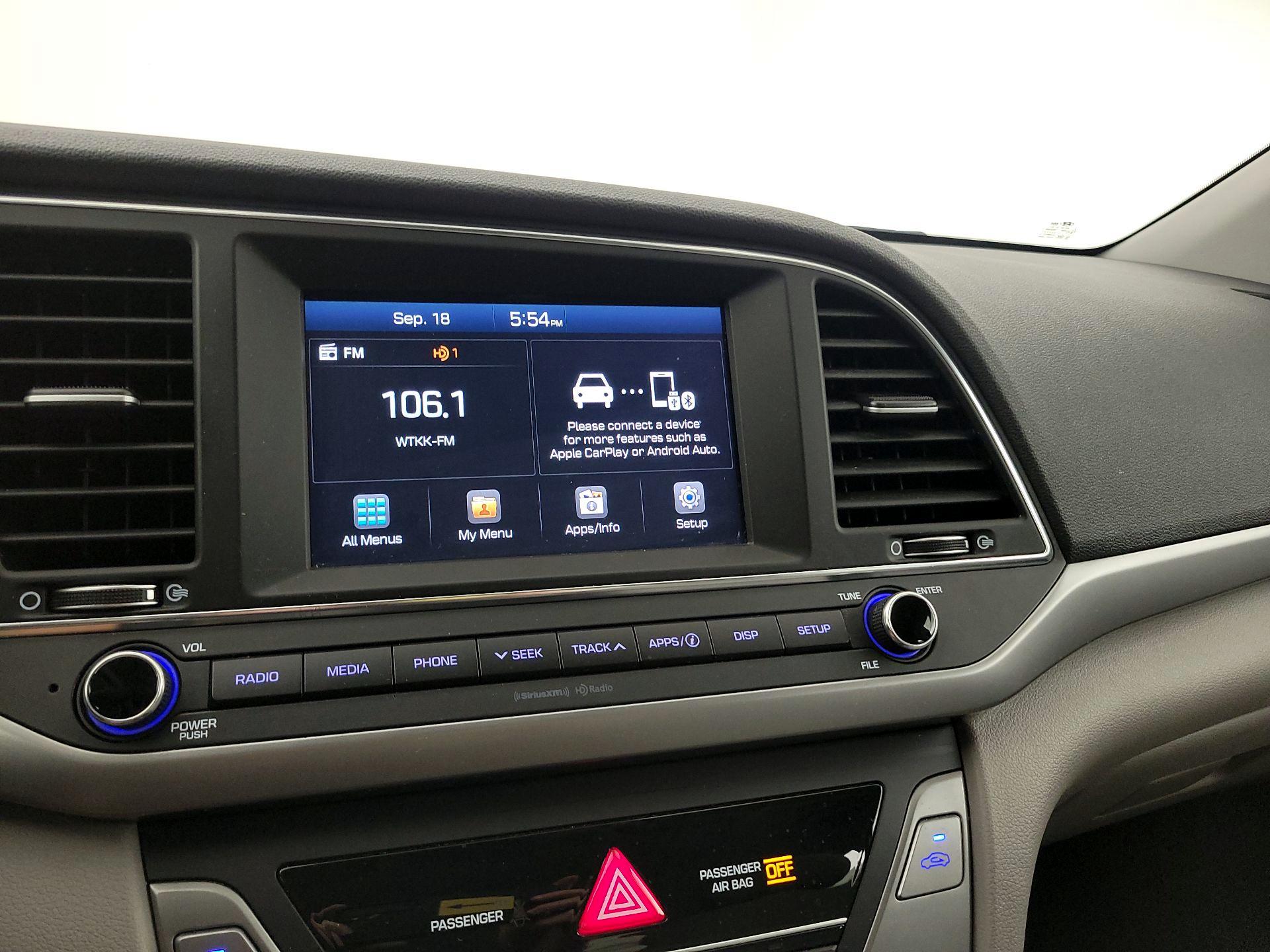 Thumbnail: 2017 Hyundai Elantra - 15