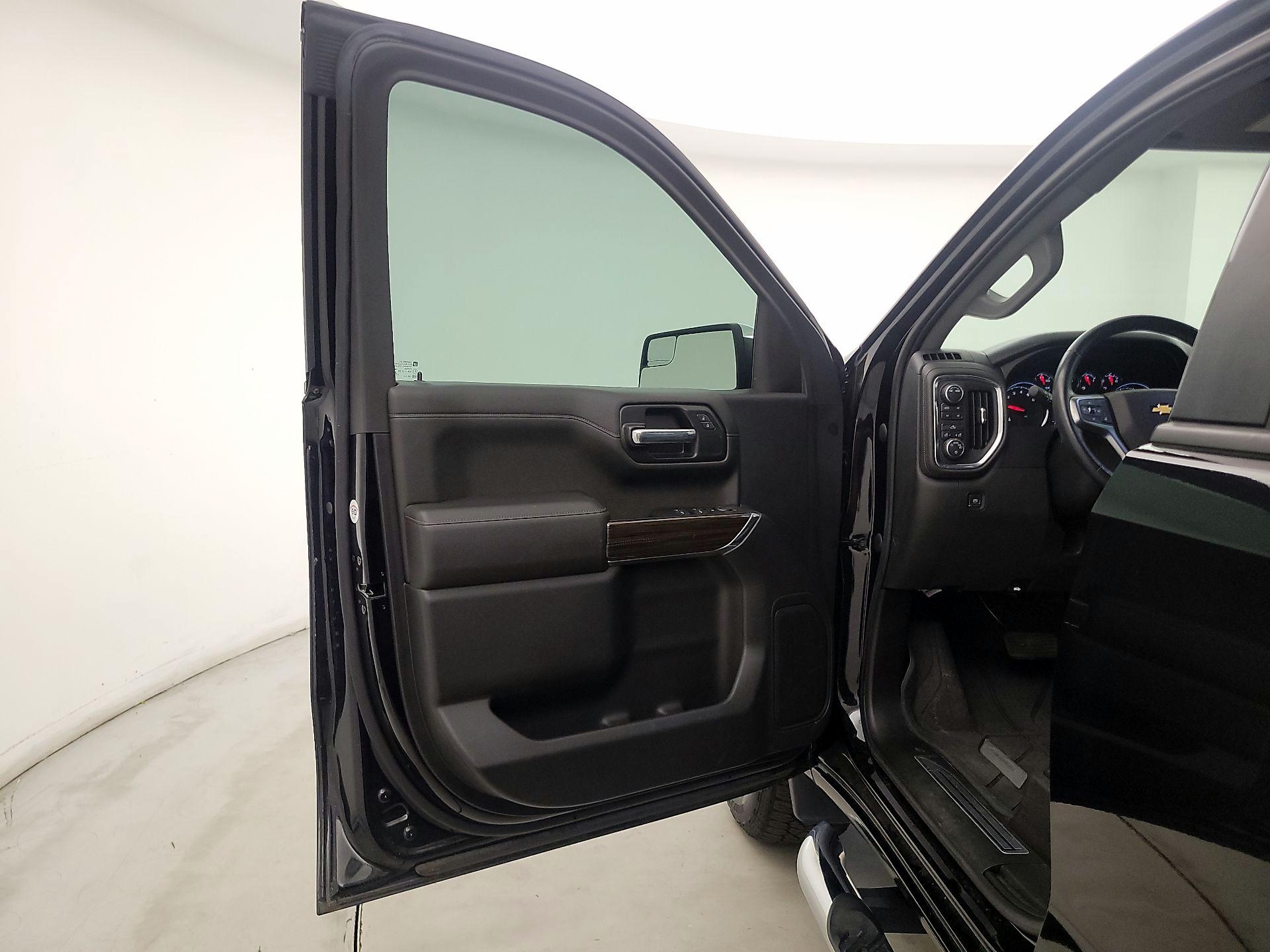 Thumbnail: 2021 Chevrolet Silverado 1500 - 10