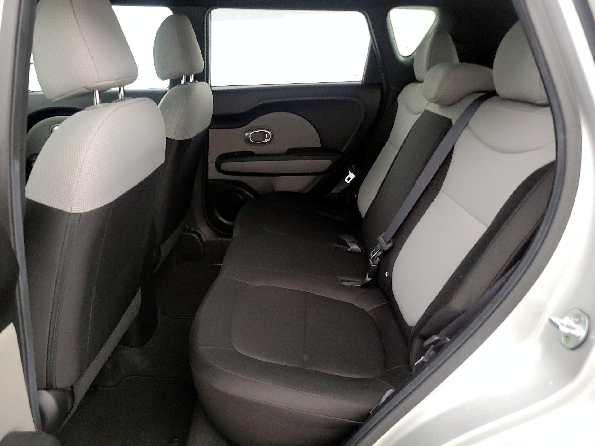 Thumbnail: 2018 Kia Soul - 18