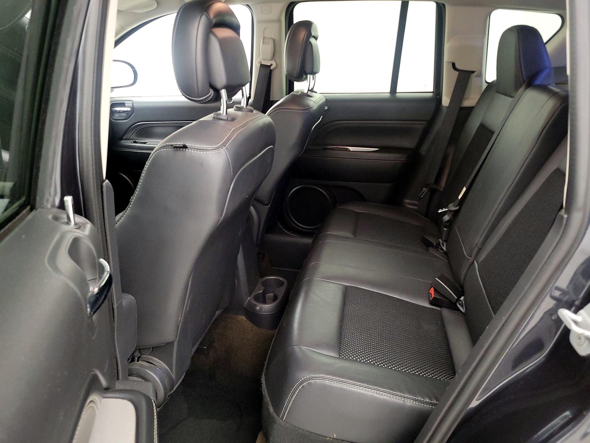 Thumbnail: 2014 Jeep Compass - 17