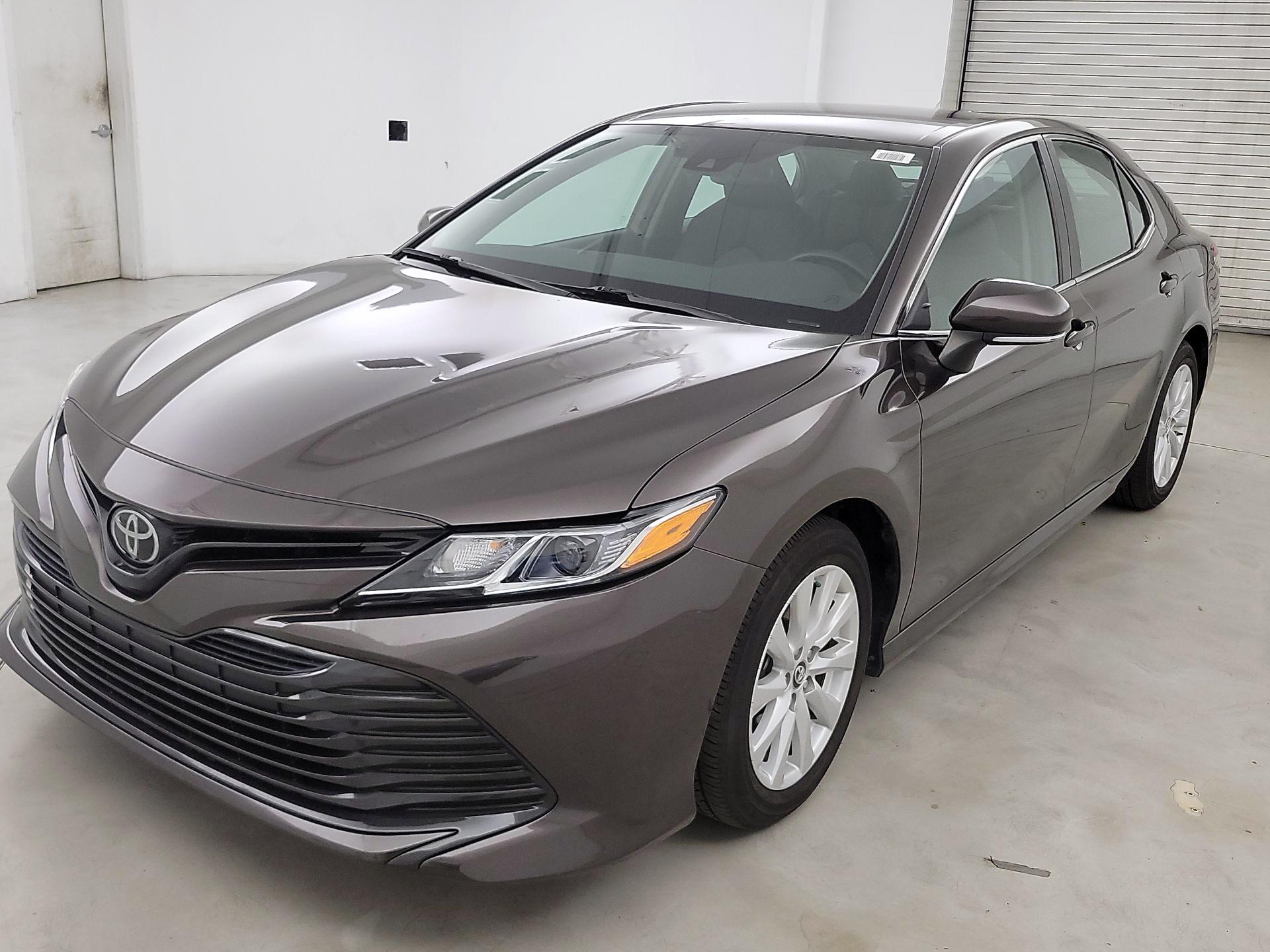 Thumbnail: 2019 Toyota Camry - 3