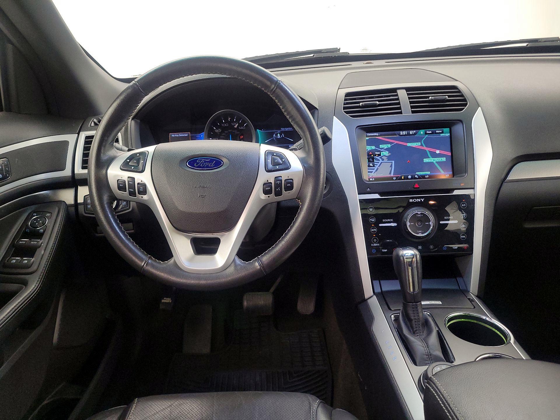 Thumbnail: 2014 Ford Explorer - 10