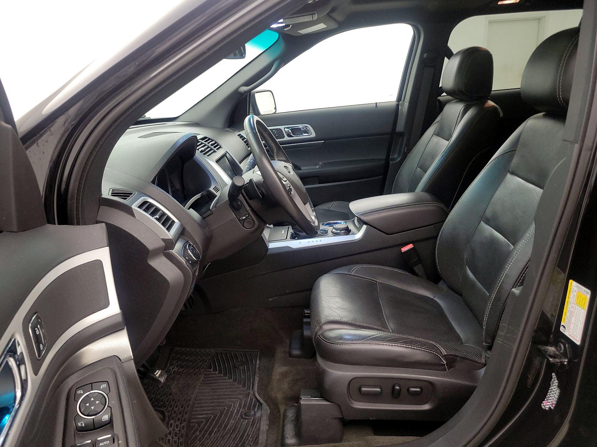 Thumbnail: 2014 Ford Explorer - 11