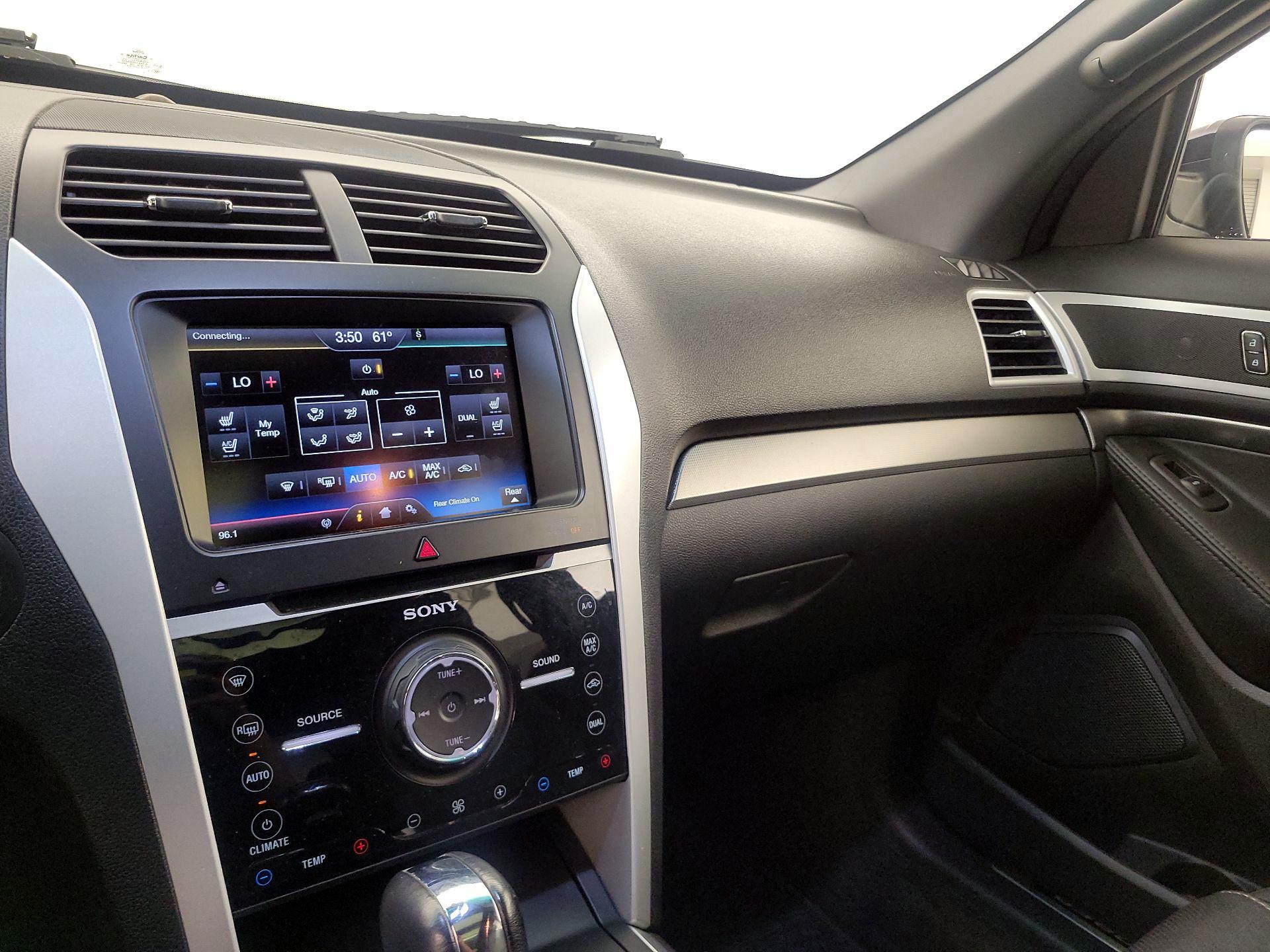 Thumbnail: 2014 Ford Explorer - 17