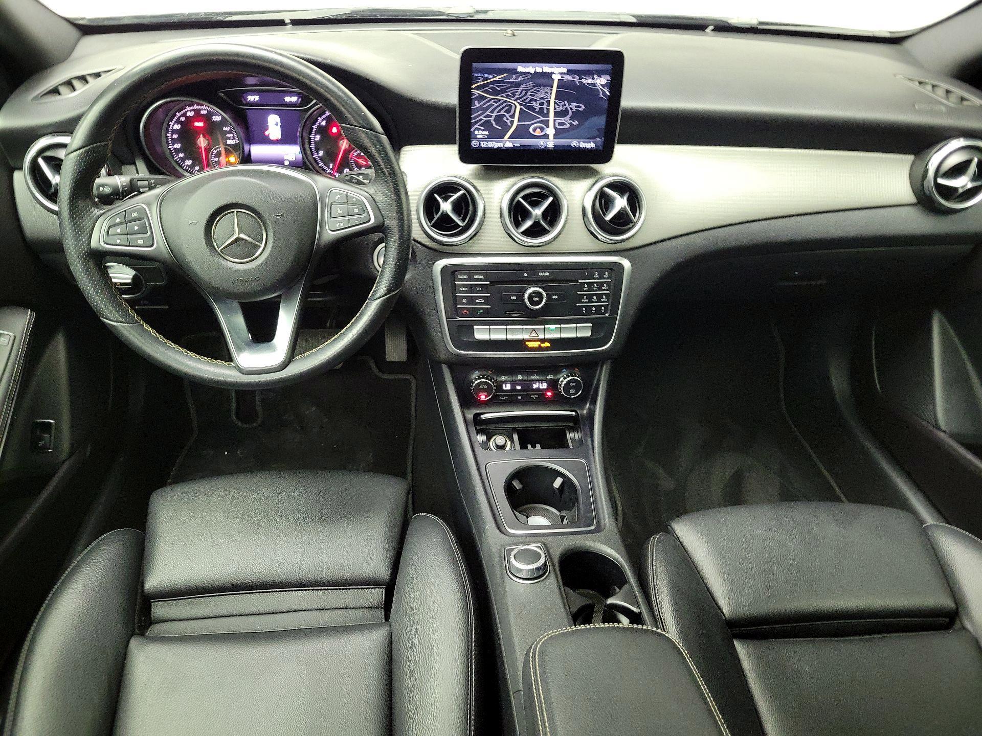 Thumbnail: 2018 Mercedes-Benz GLA - 9