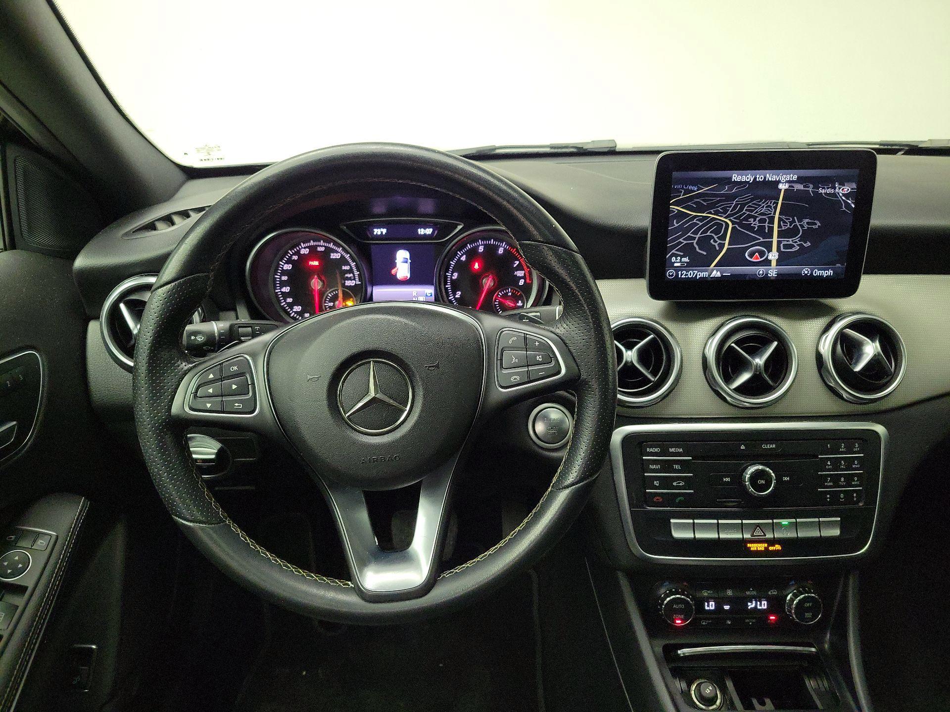 Thumbnail: 2018 Mercedes-Benz GLA - 10